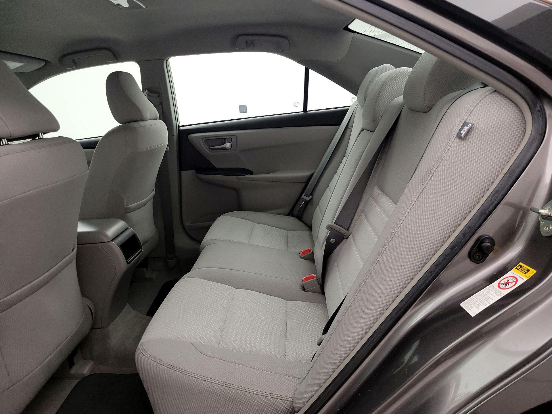 Thumbnail: 2017 Toyota Camry - 19