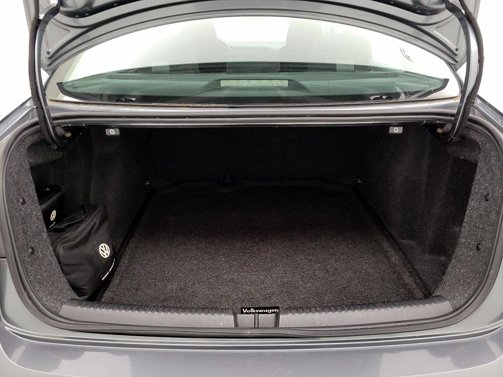 Thumbnail: 2016 Volkswagen Jetta - 20