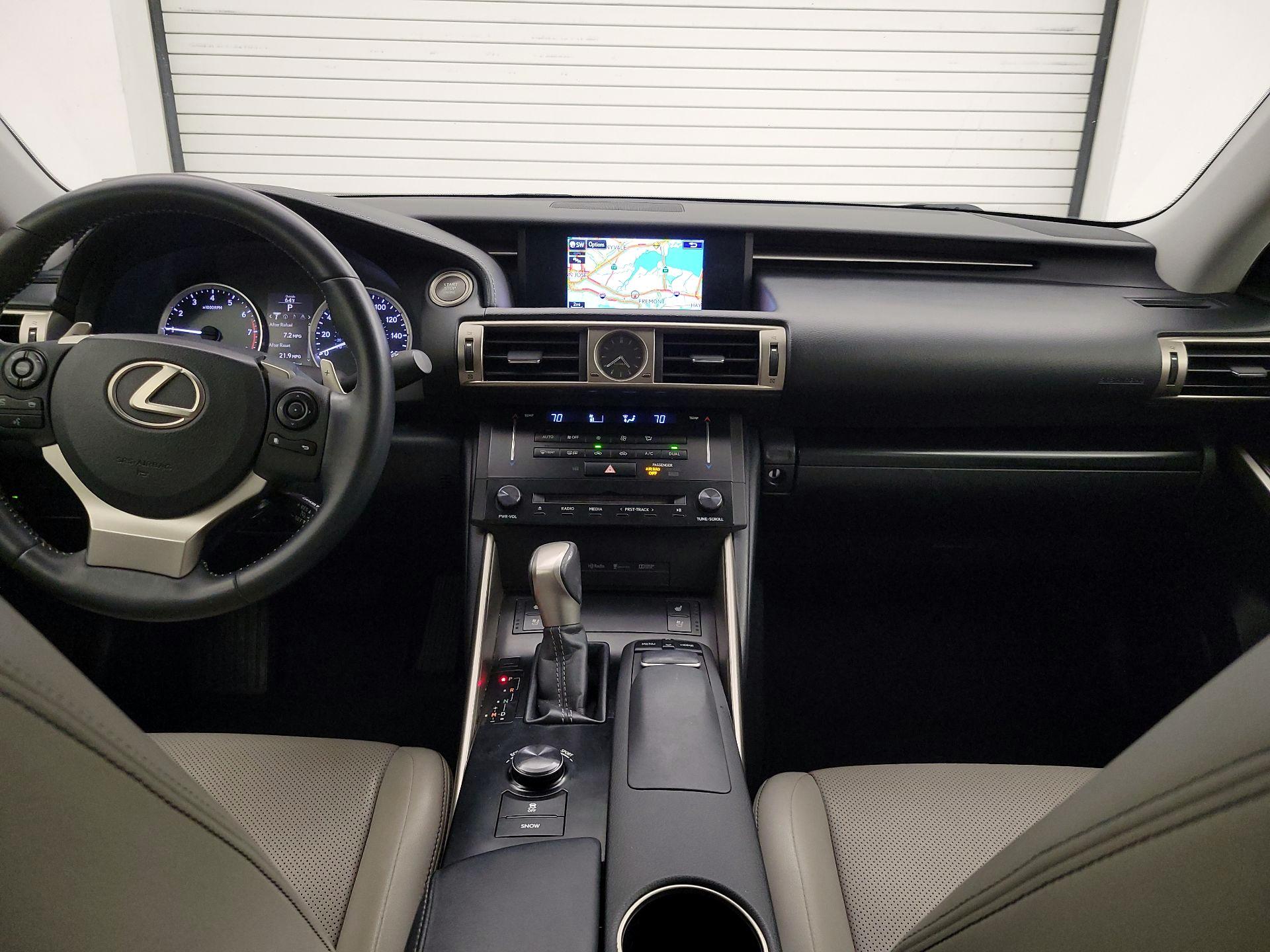 Thumbnail: 2014 Lexus IS - 9