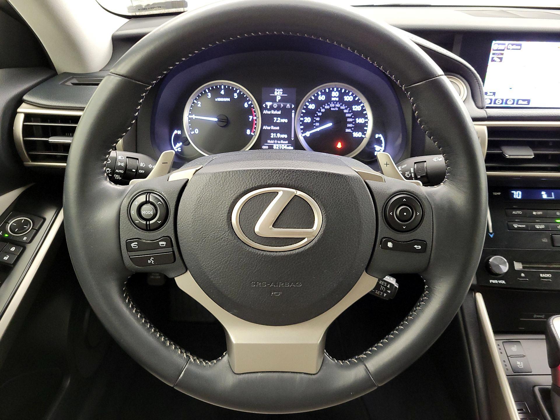Thumbnail: 2014 Lexus IS - 10