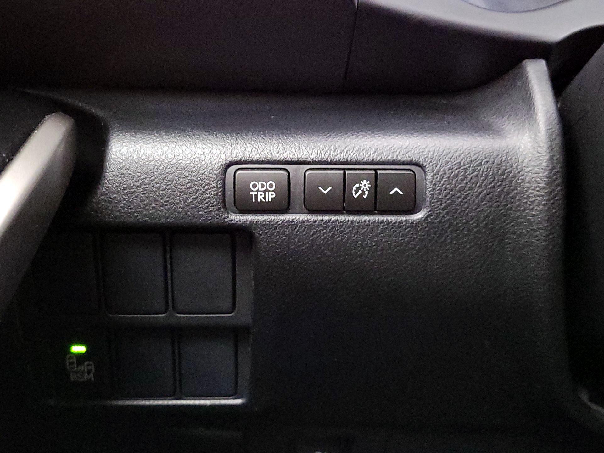 Thumbnail: 2014 Lexus IS - 13