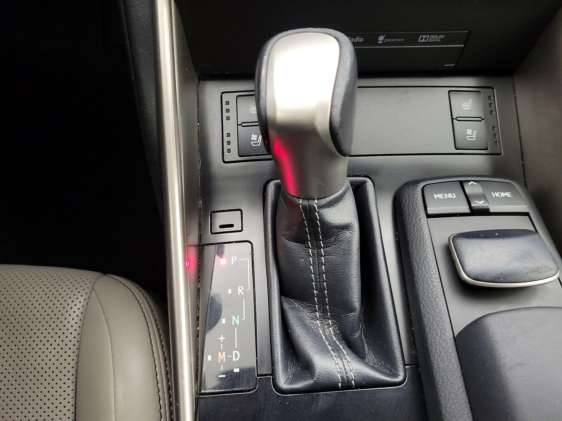 Thumbnail: 2014 Lexus IS - 18