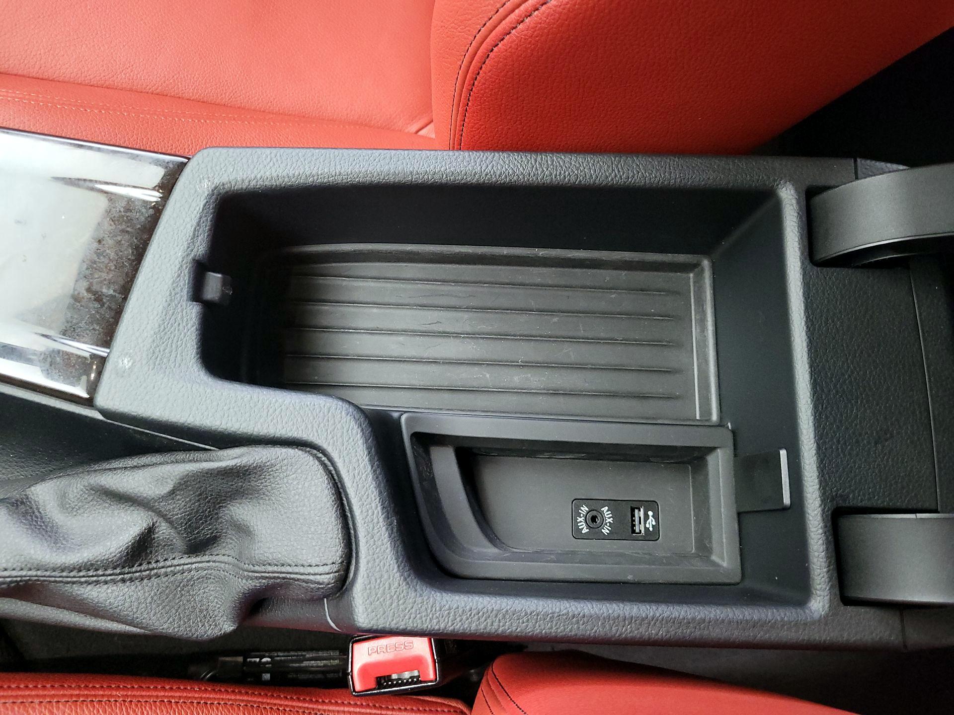 Thumbnail: 2015 BMW 3 Series - 19