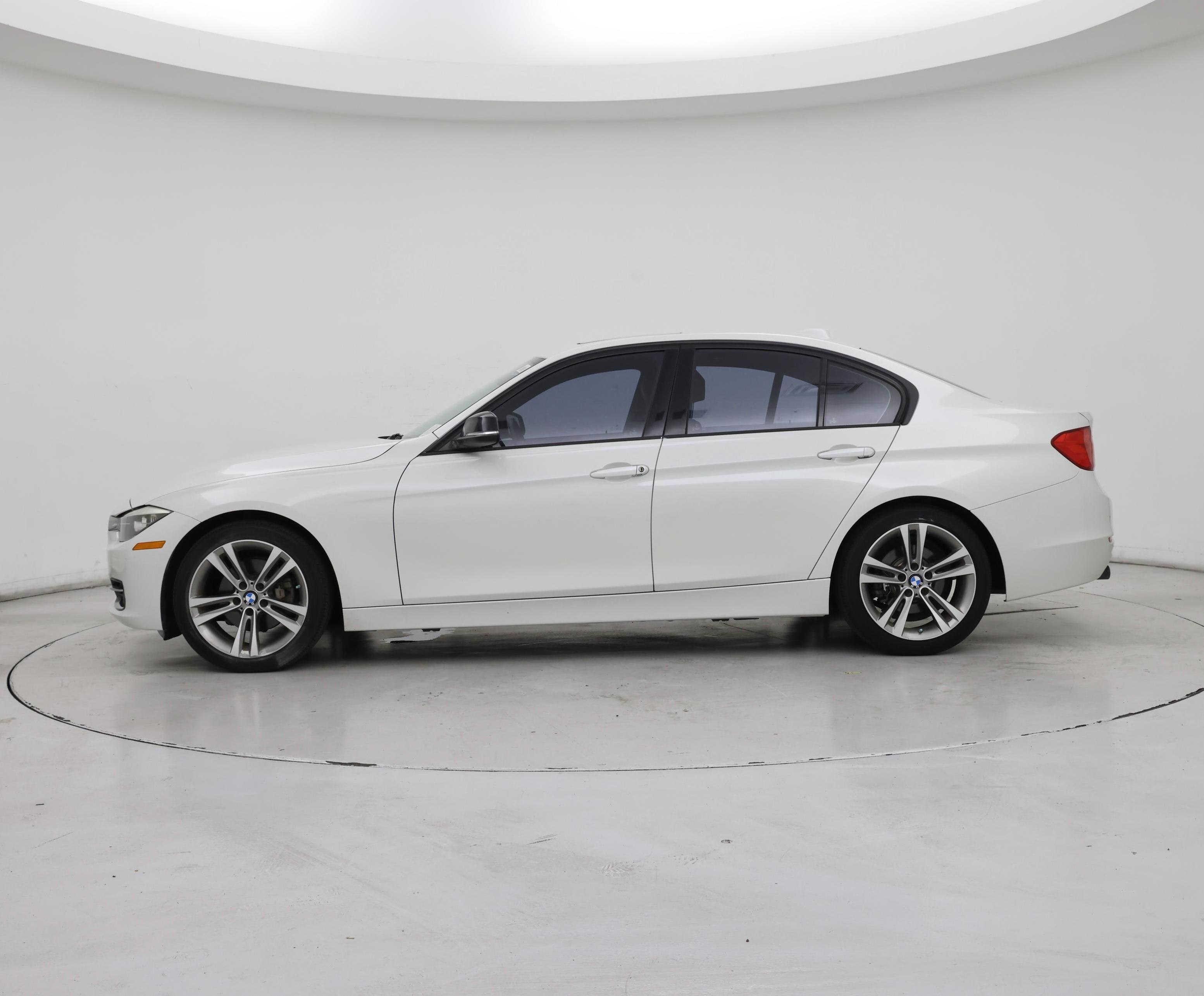 Thumbnail: 2015 BMW 3 Series - 3