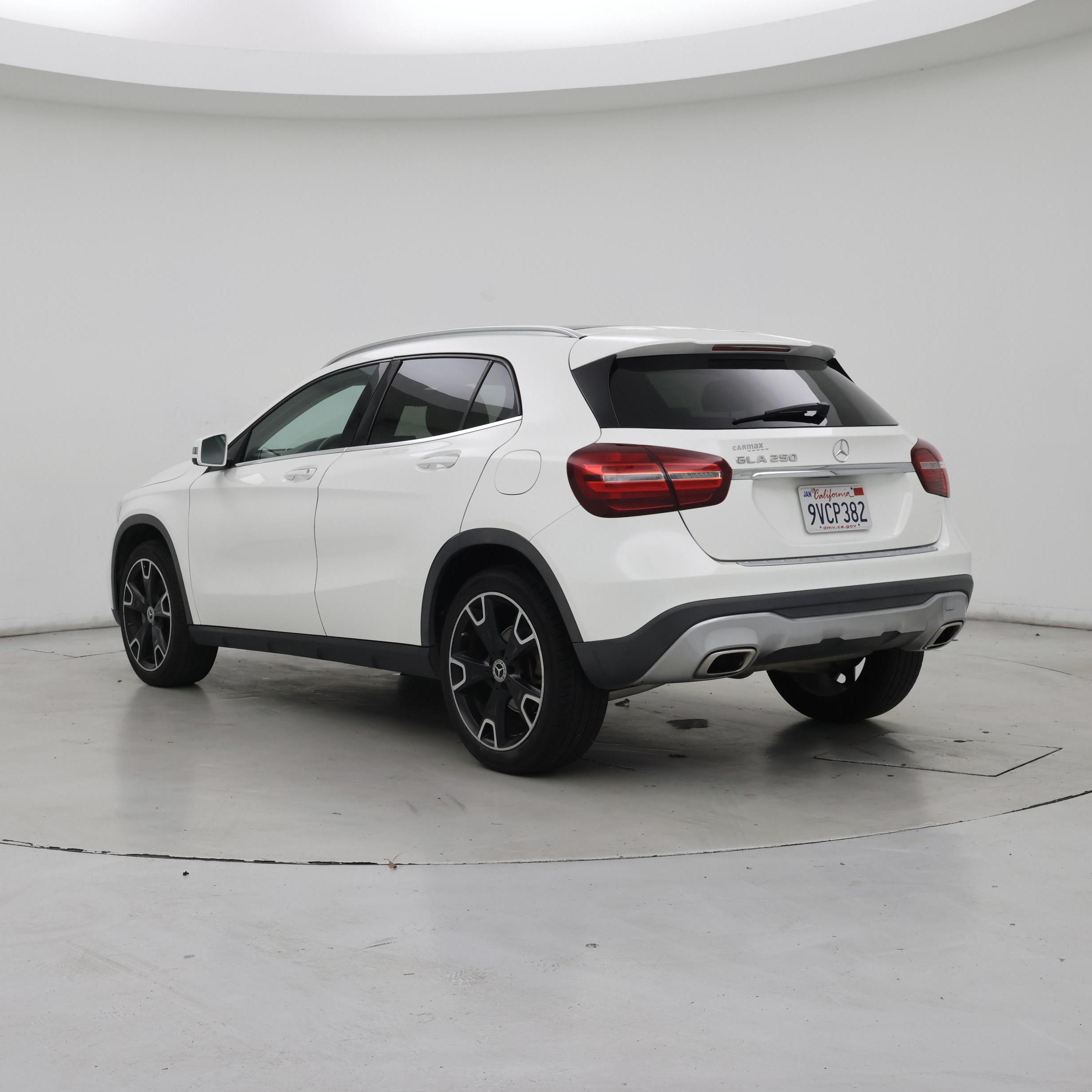 Thumbnail: 2019 Mercedes-Benz GLA - 2
