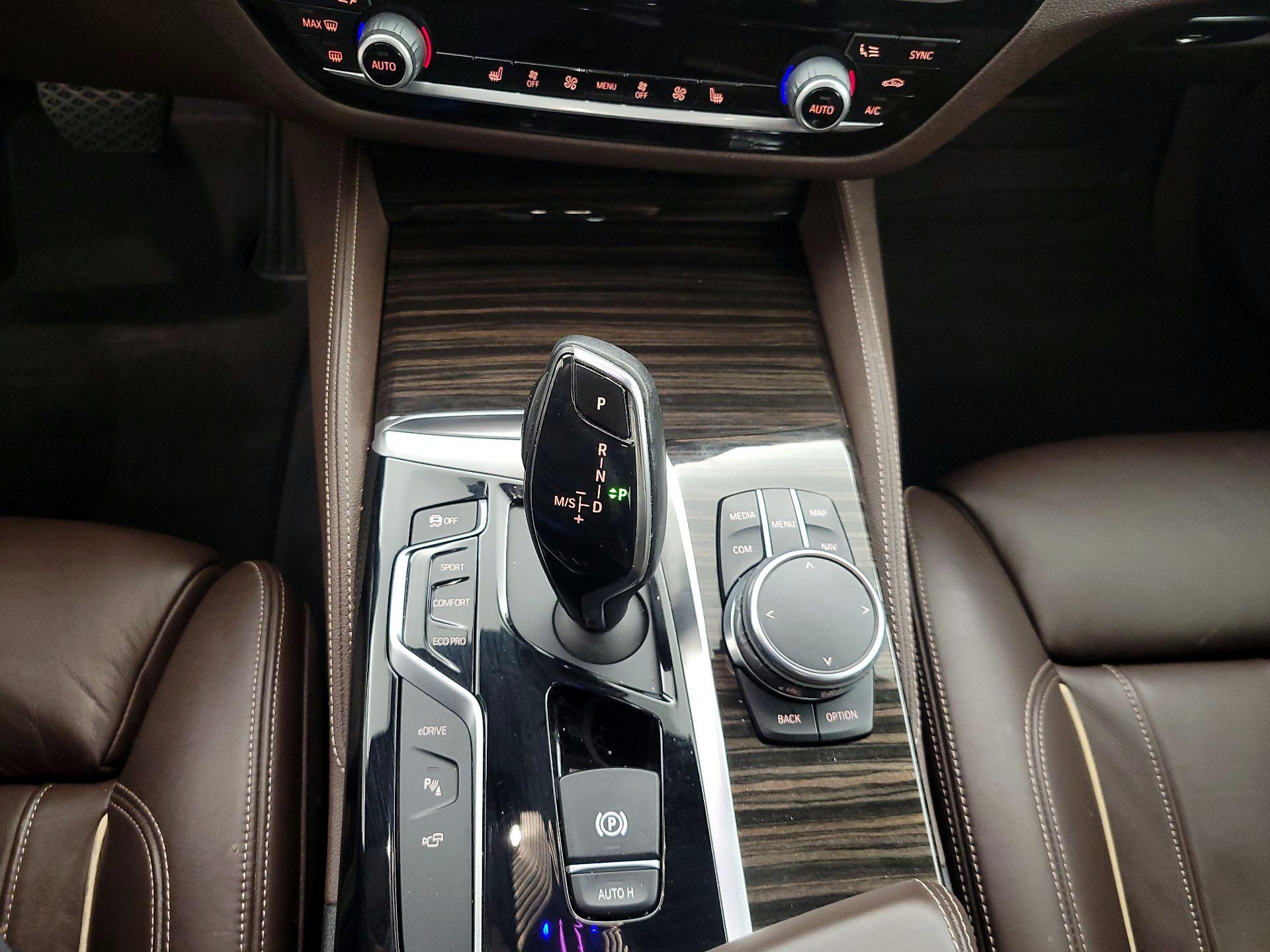 Thumbnail: 2018 BMW 5 Series - 18