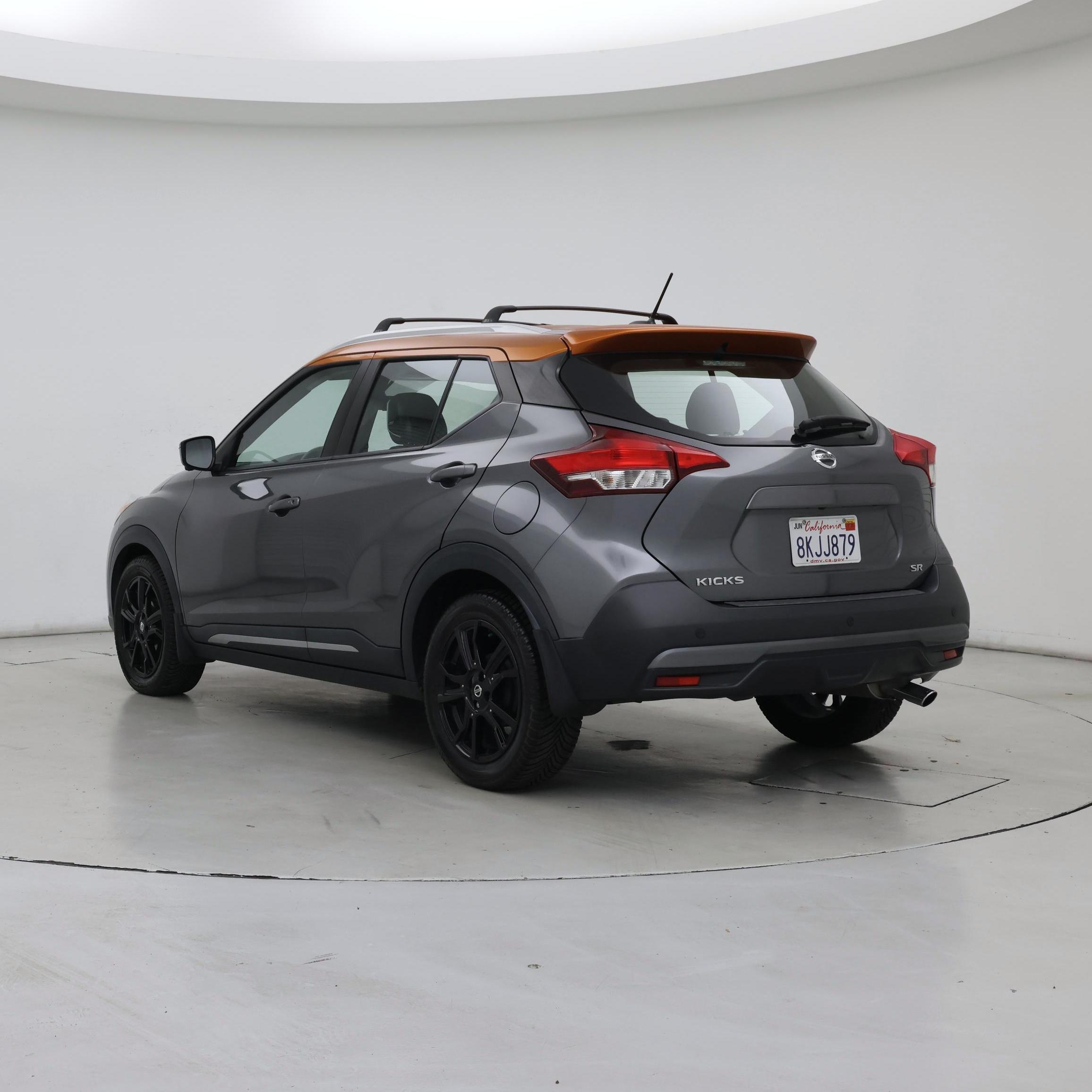 Thumbnail: 2019 Nissan Kicks - 2