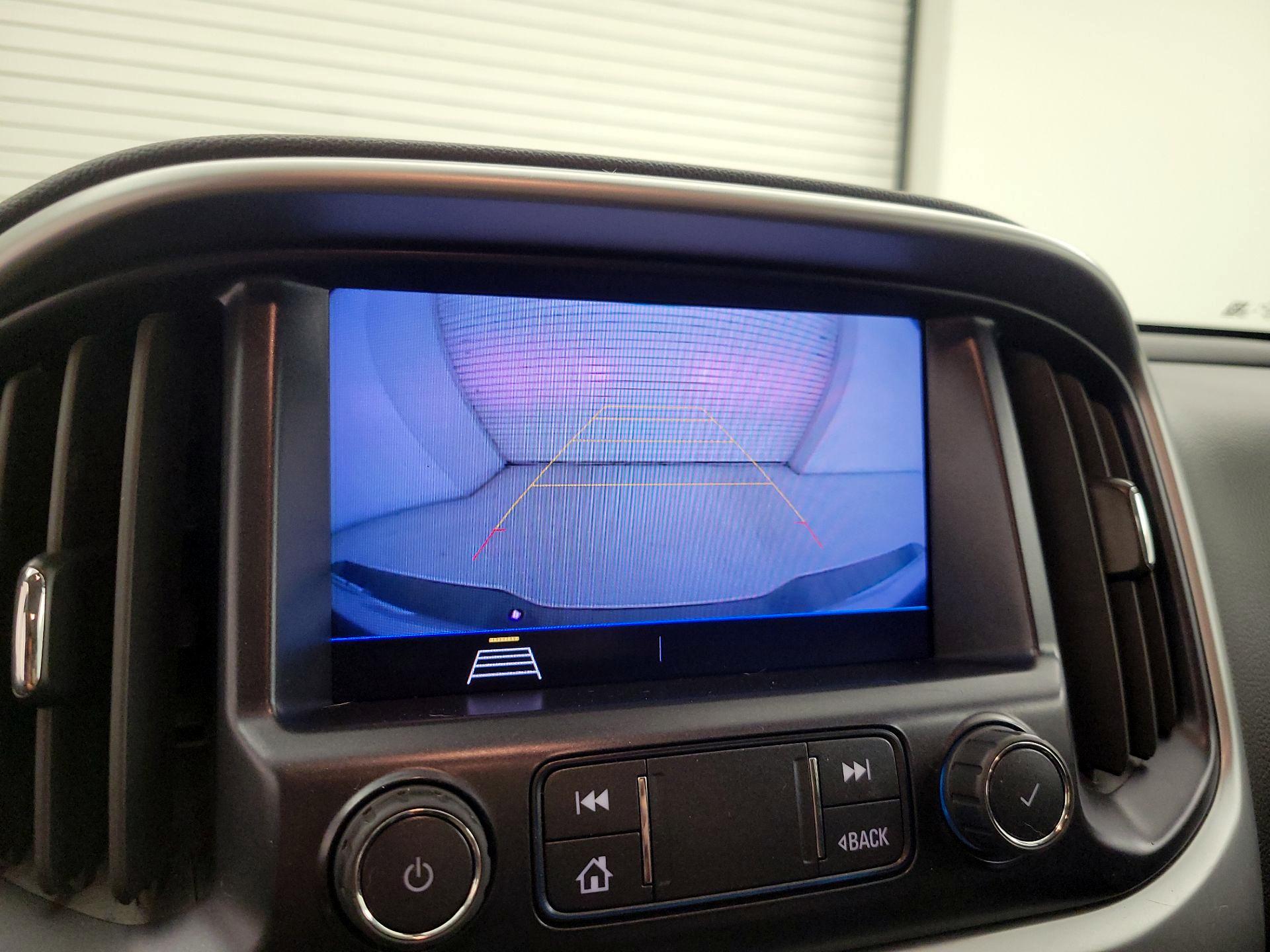 Thumbnail: 2022 Chevrolet Colorado - 14