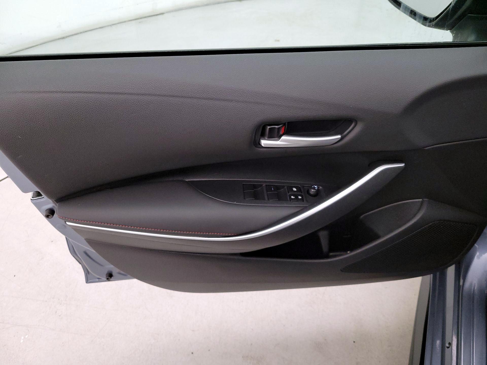 Thumbnail: 2023 Toyota Corolla - 12