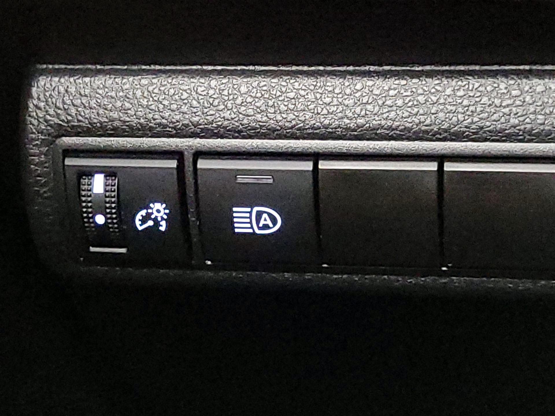 Thumbnail: 2023 Toyota Corolla - 13