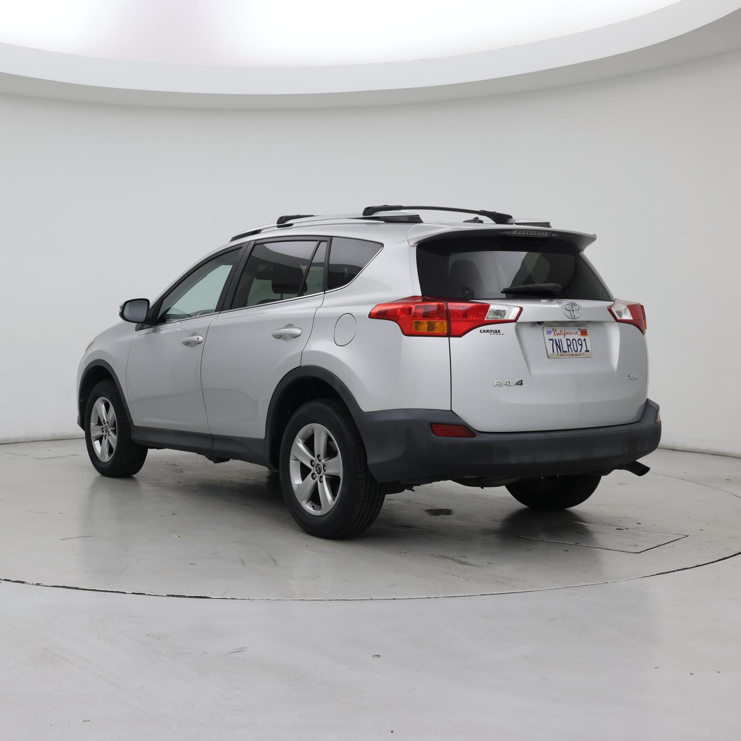 Thumbnail: 2015 Toyota RAV4 - 2