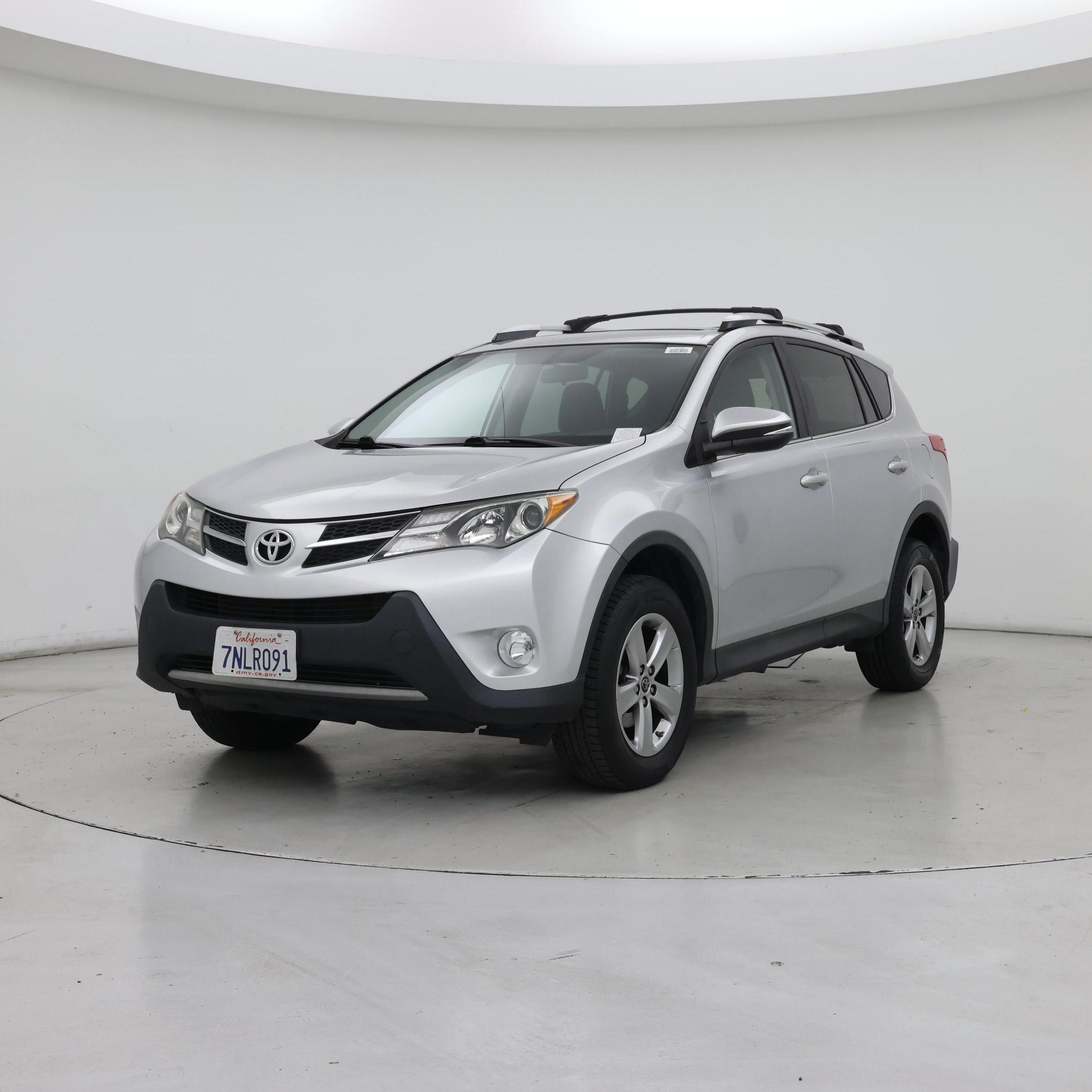 Thumbnail: 2015 Toyota RAV4 - 4