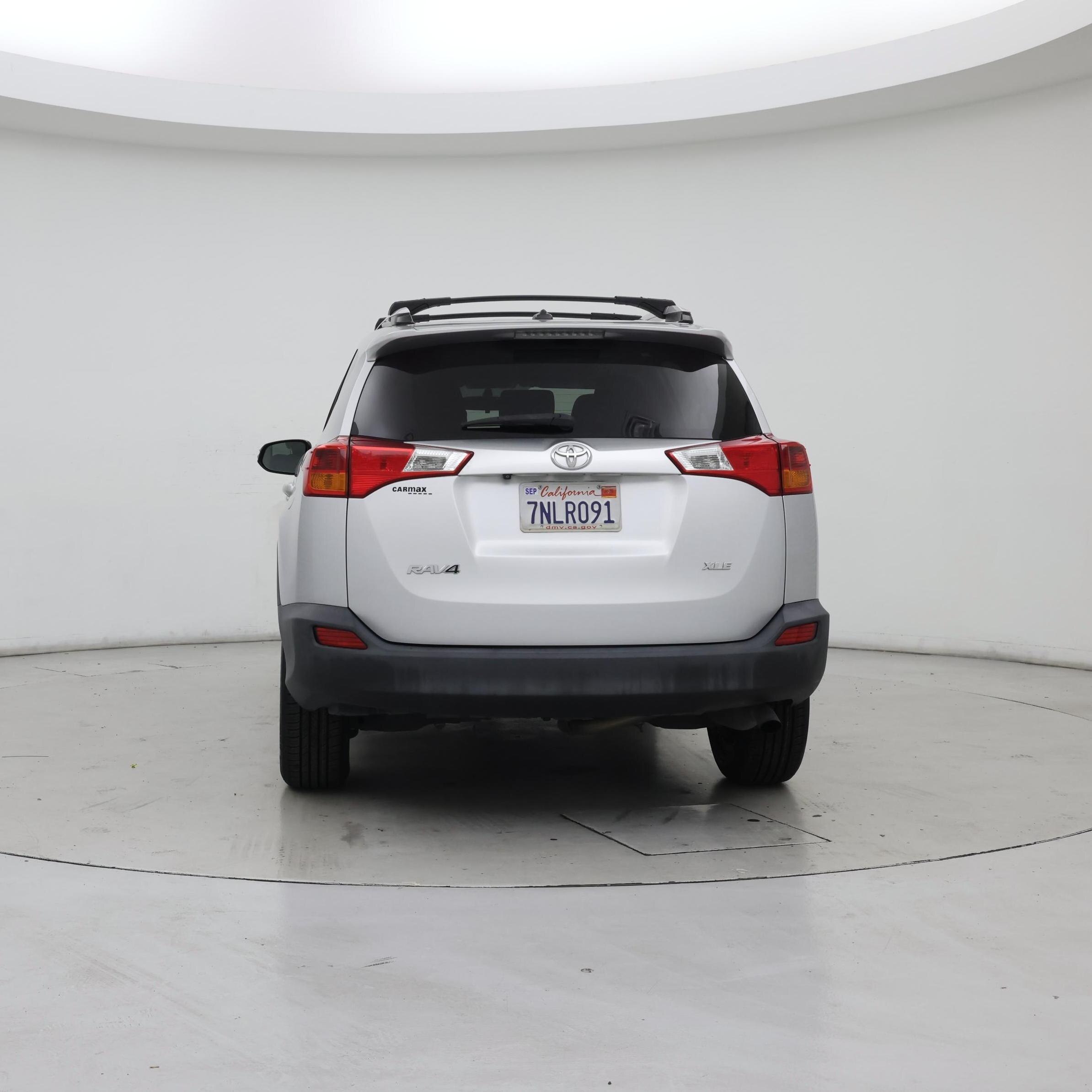 Thumbnail: 2015 Toyota RAV4 - 6