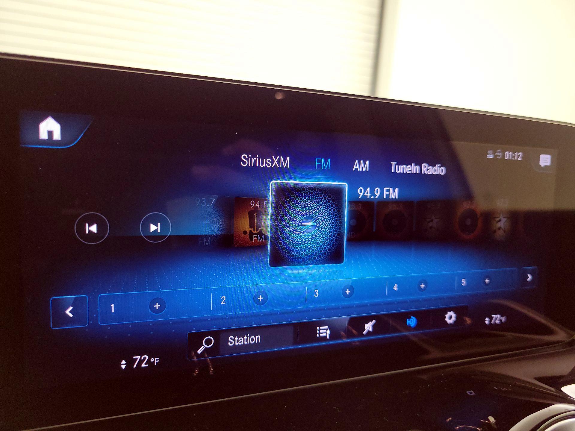 Thumbnail: 2023 Mercedes-Benz GLB - 15