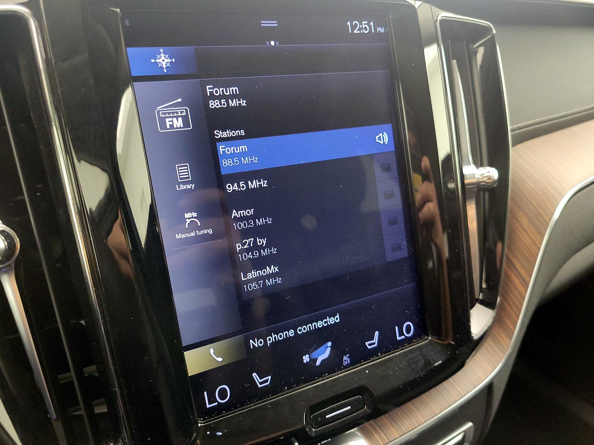 Thumbnail: 2020 Volvo XC60 - 16