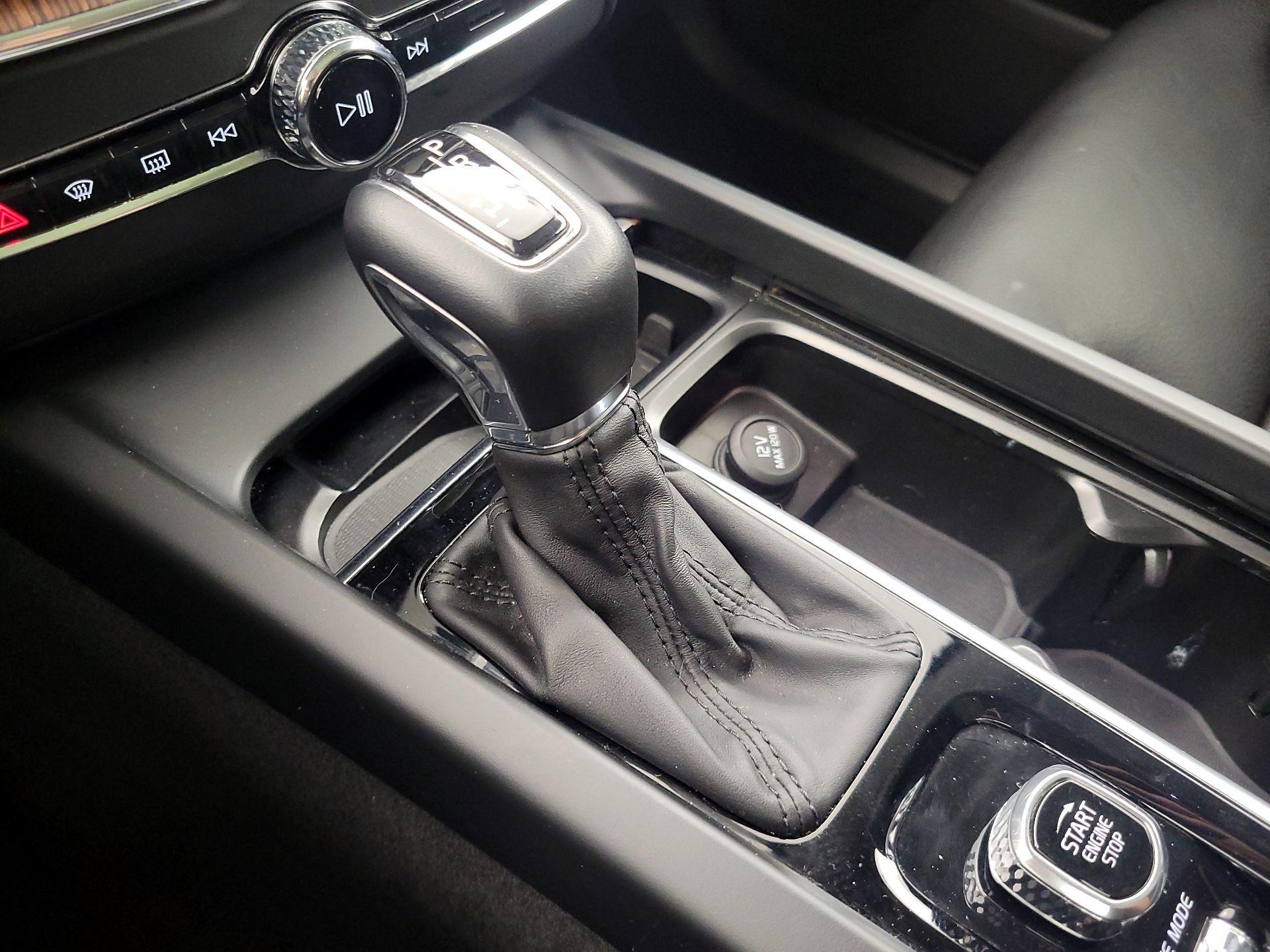 Thumbnail: 2020 Volvo XC60 - 18