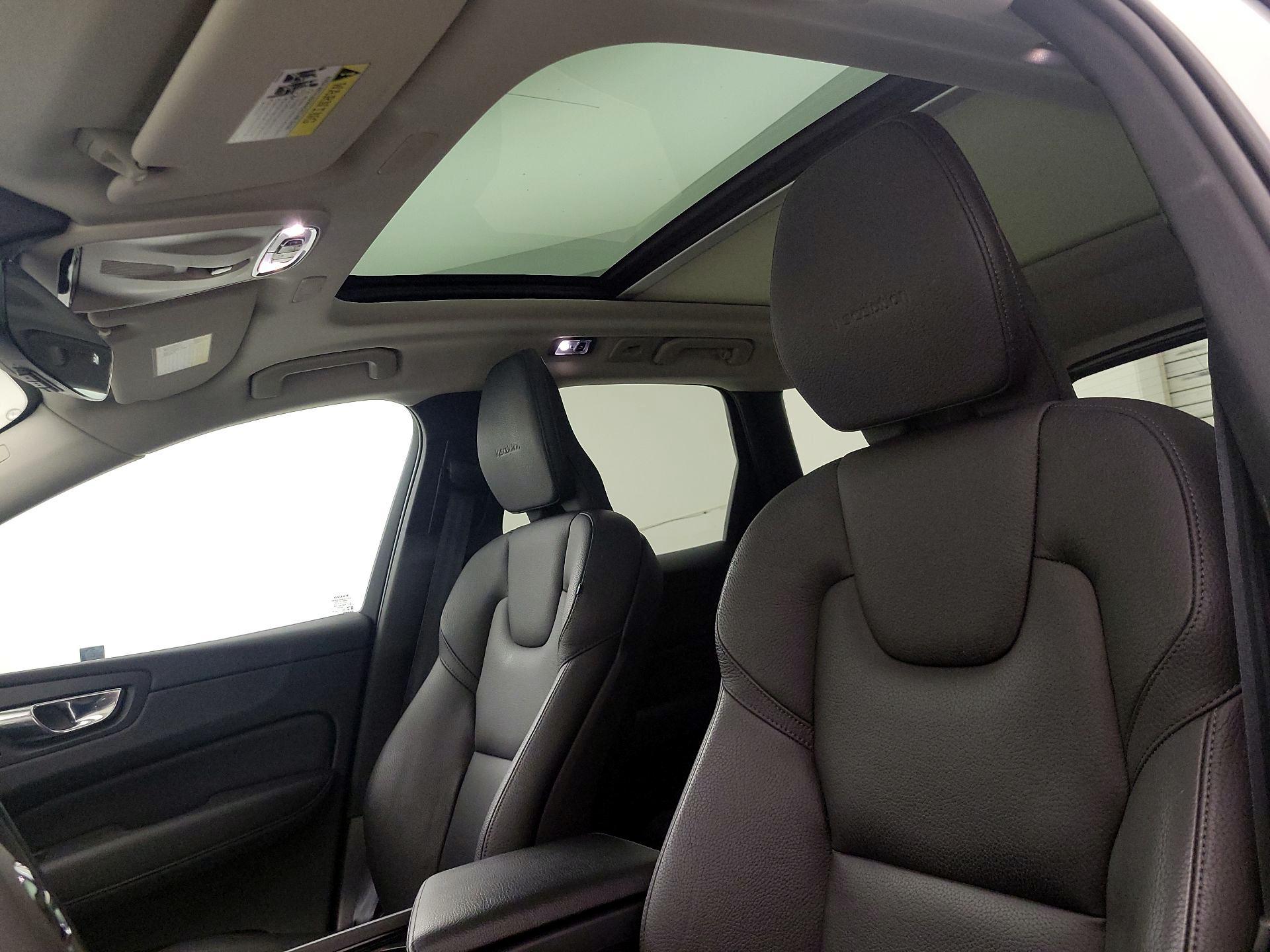 Thumbnail: 2020 Volvo XC60 - 19