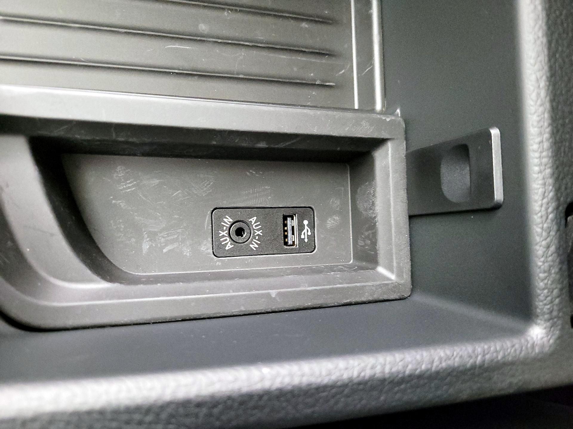 Thumbnail: 2016 BMW 3 Series - 18