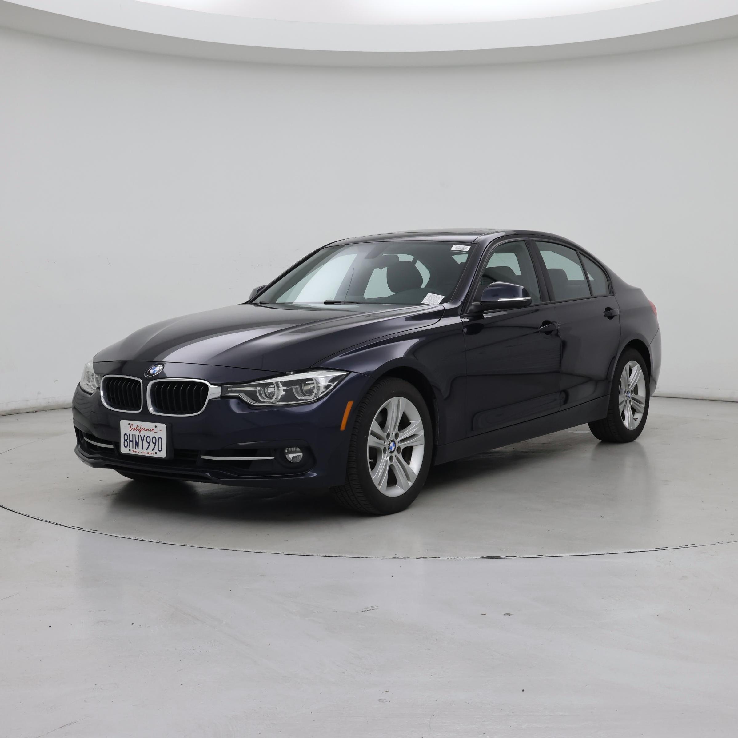 Thumbnail: 2016 BMW 3 Series - 4