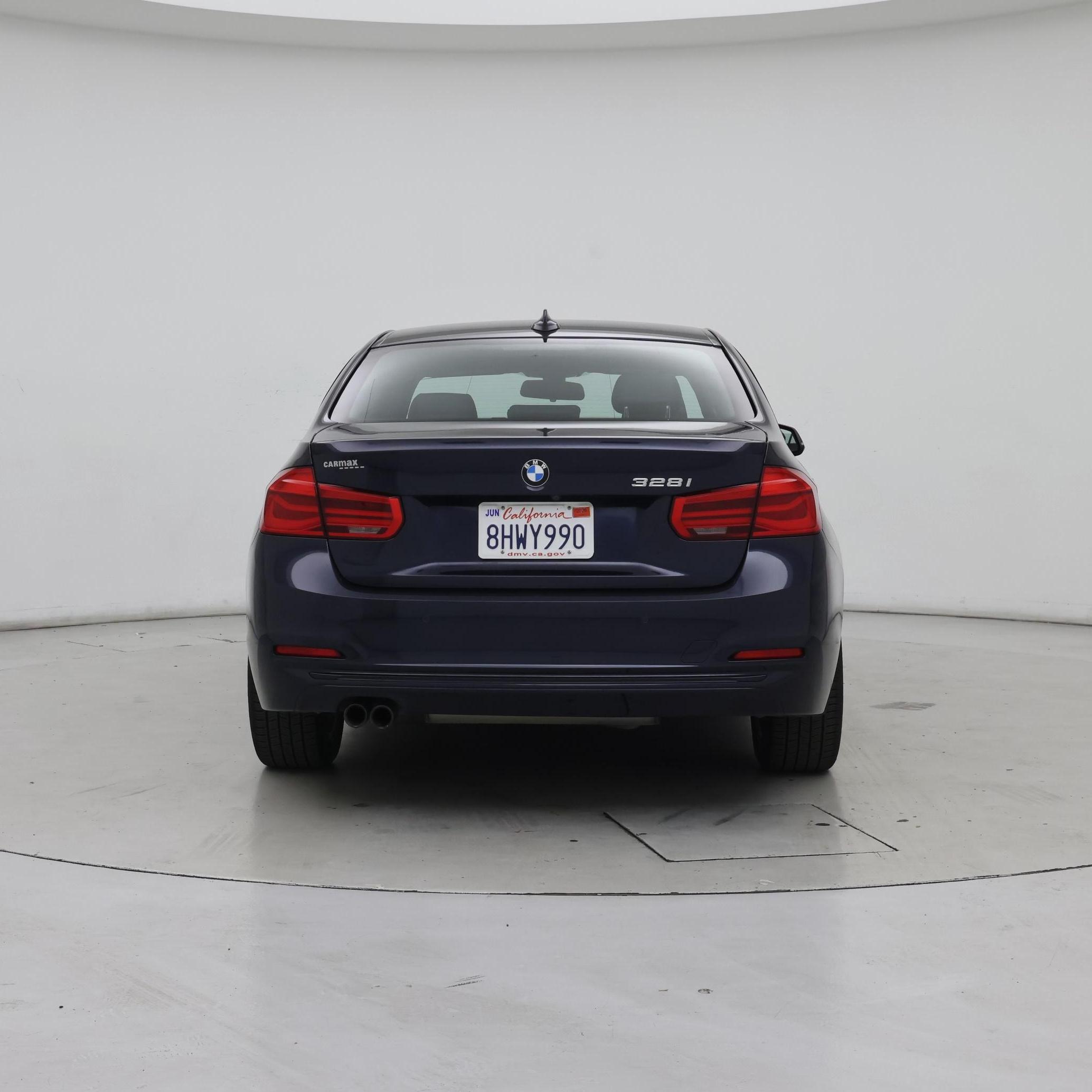 Thumbnail: 2016 BMW 3 Series - 6