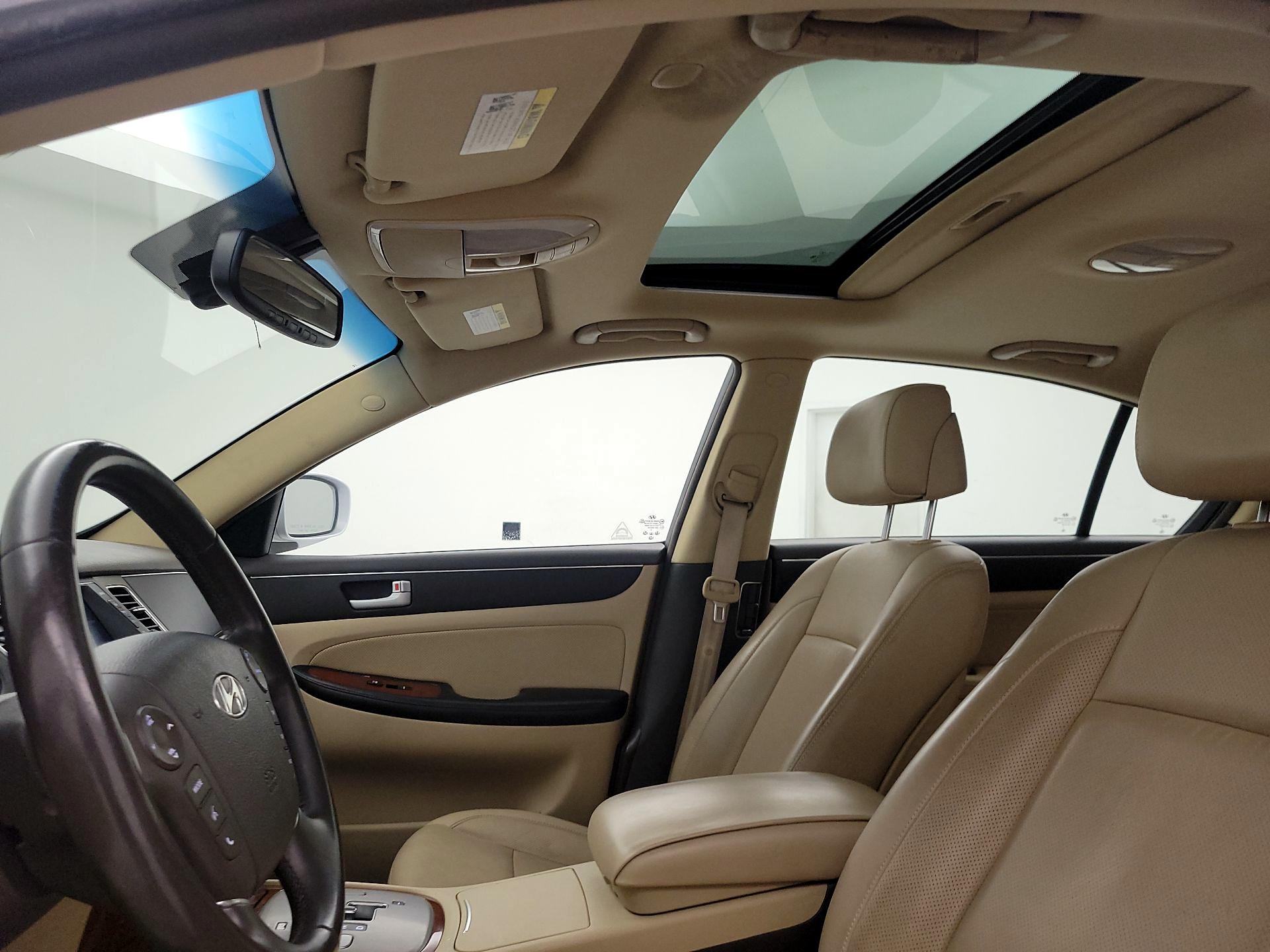 Thumbnail: 2014 Hyundai Genesis - 20