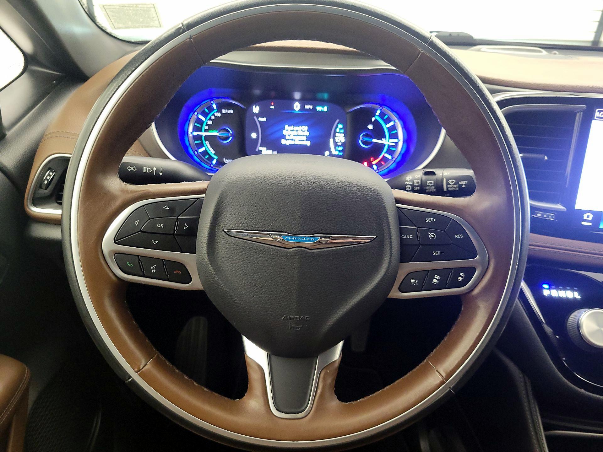 Thumbnail: 2021 Chrysler Pacifica - 10