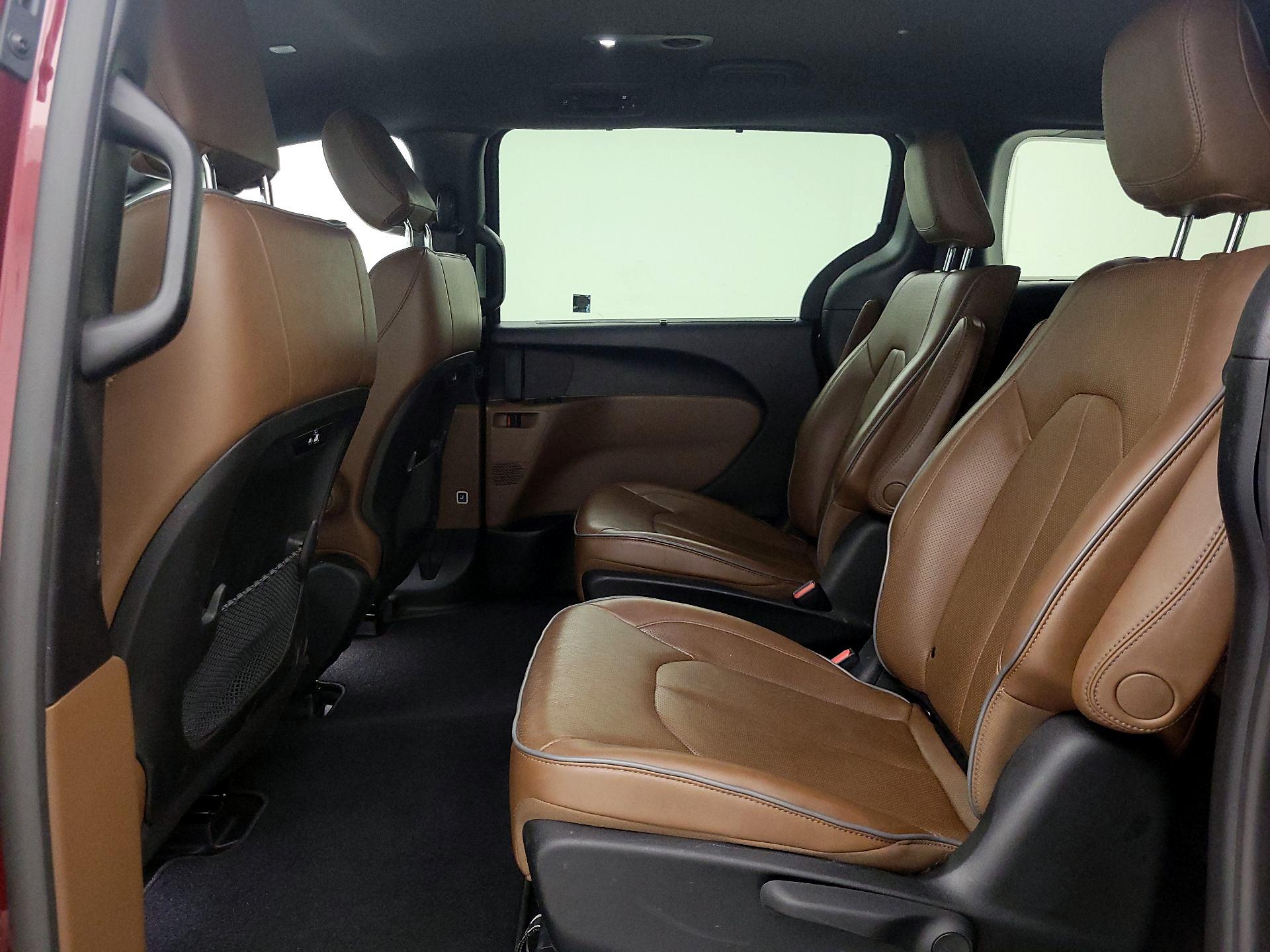 Thumbnail: 2021 Chrysler Pacifica - 20