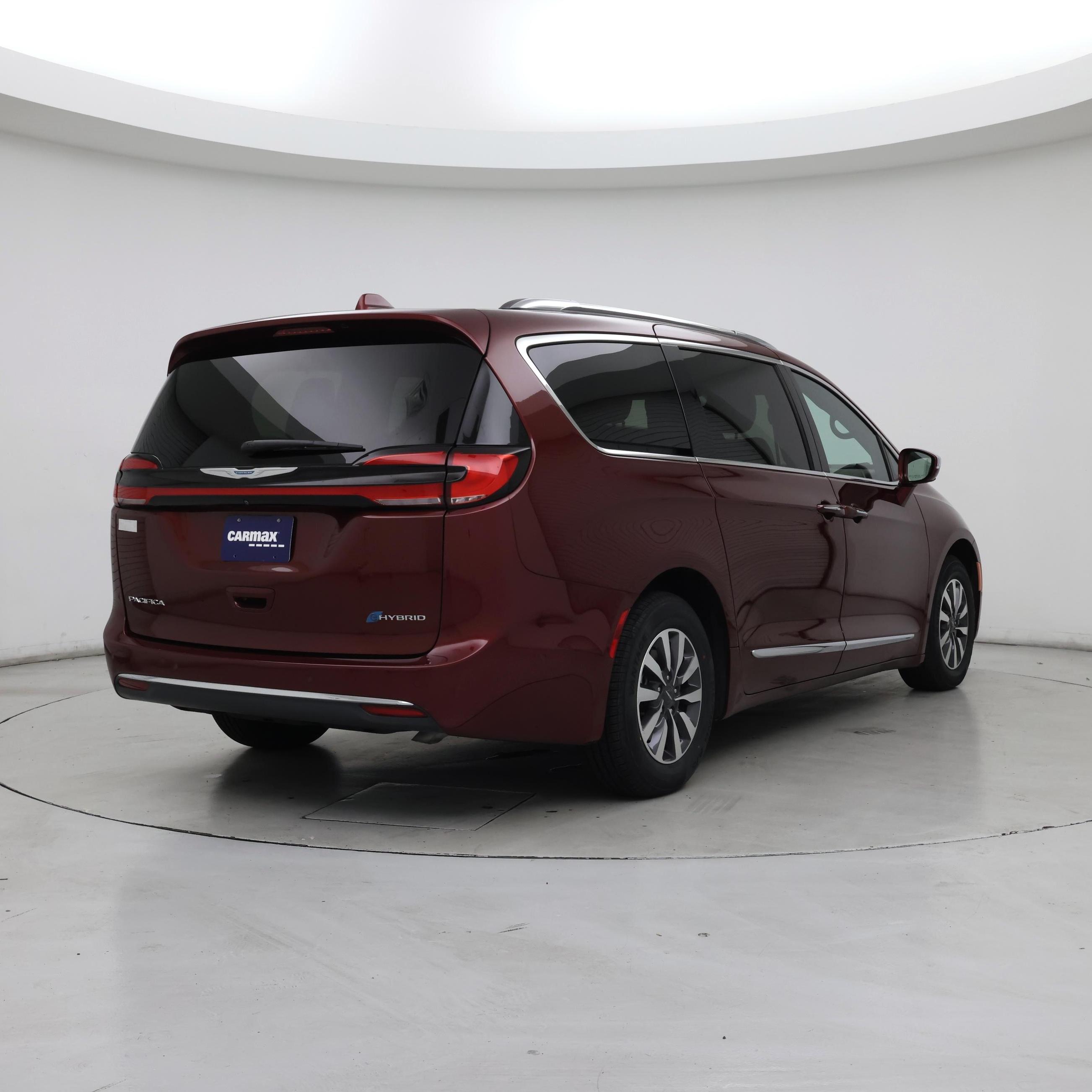 Thumbnail: 2021 Chrysler Pacifica - 8