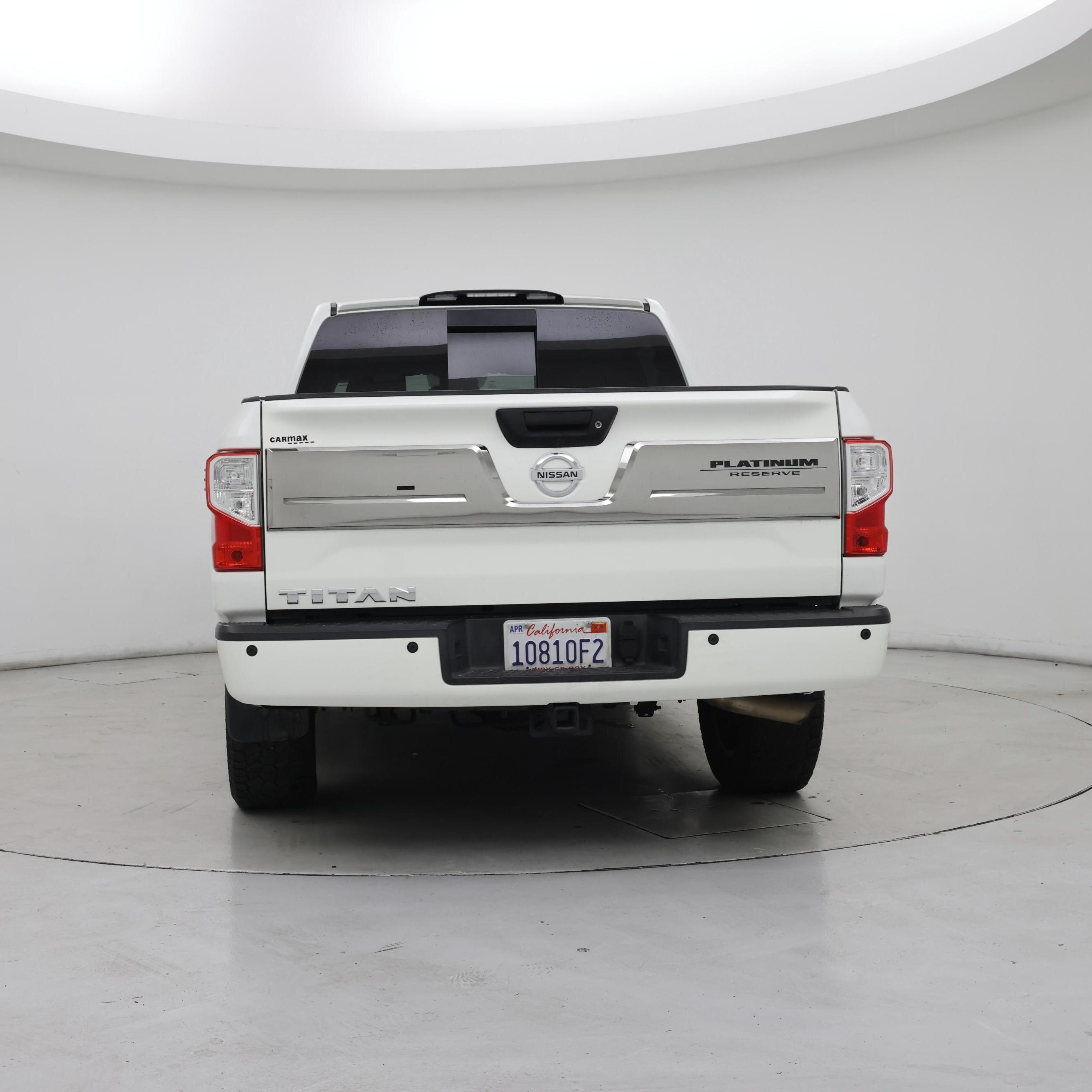 Thumbnail: 2017 Nissan Titan - 6