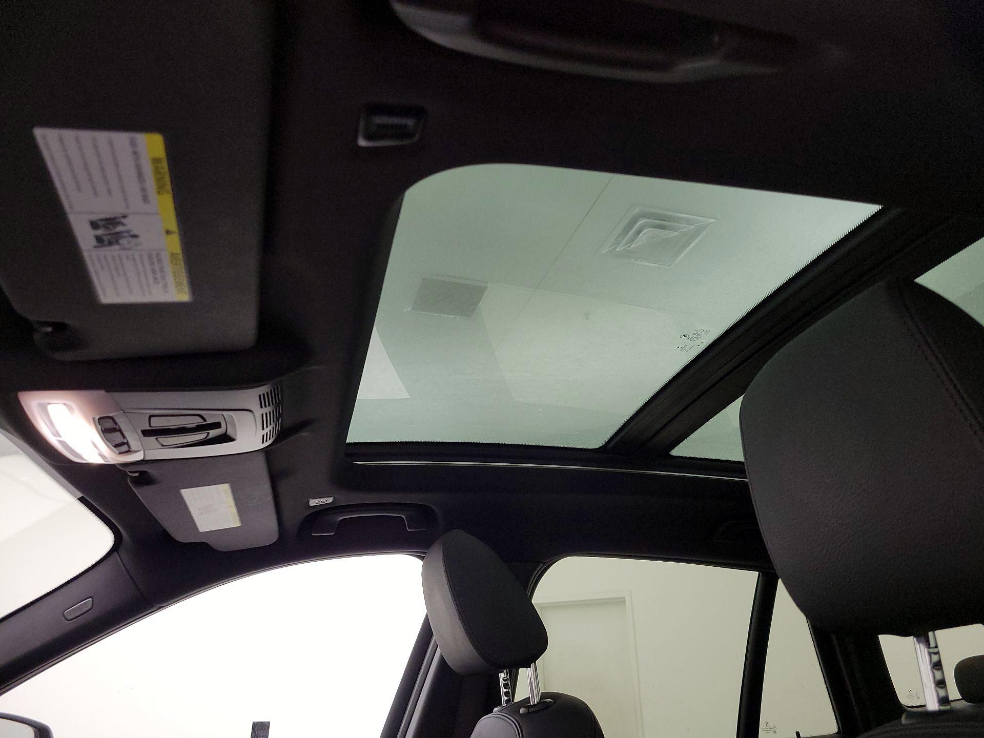 Thumbnail: 2018 BMW X1 - 20