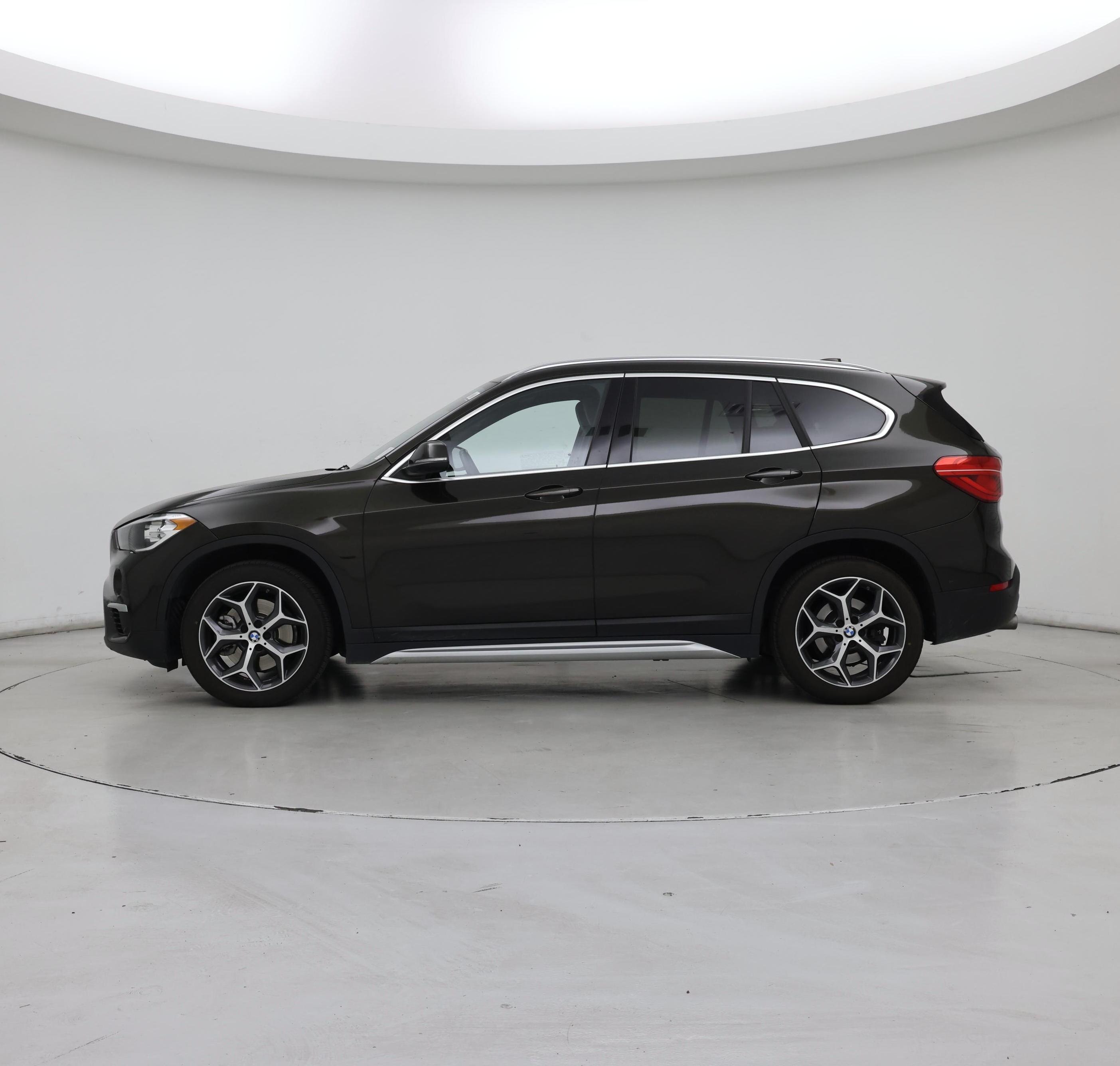 Thumbnail: 2018 BMW X1 - 3