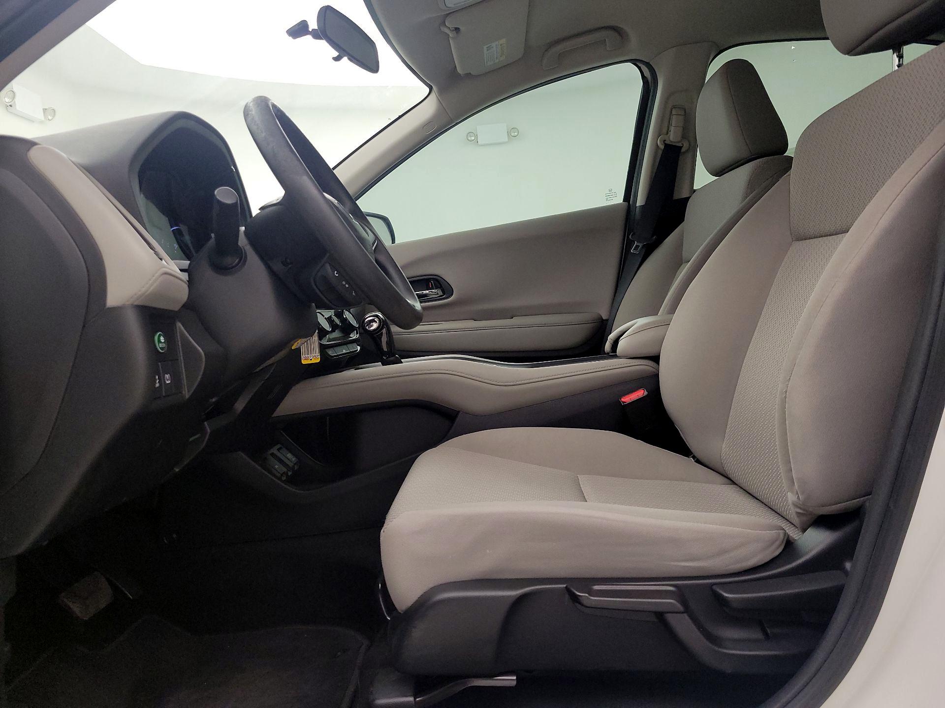 Thumbnail: 2017 Honda HR-V - 11