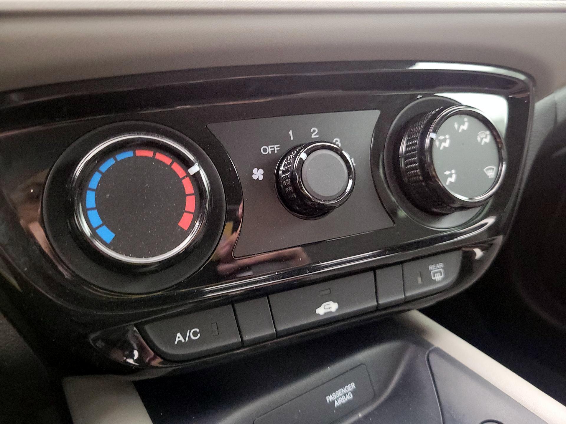 Thumbnail: 2017 Honda HR-V - 16