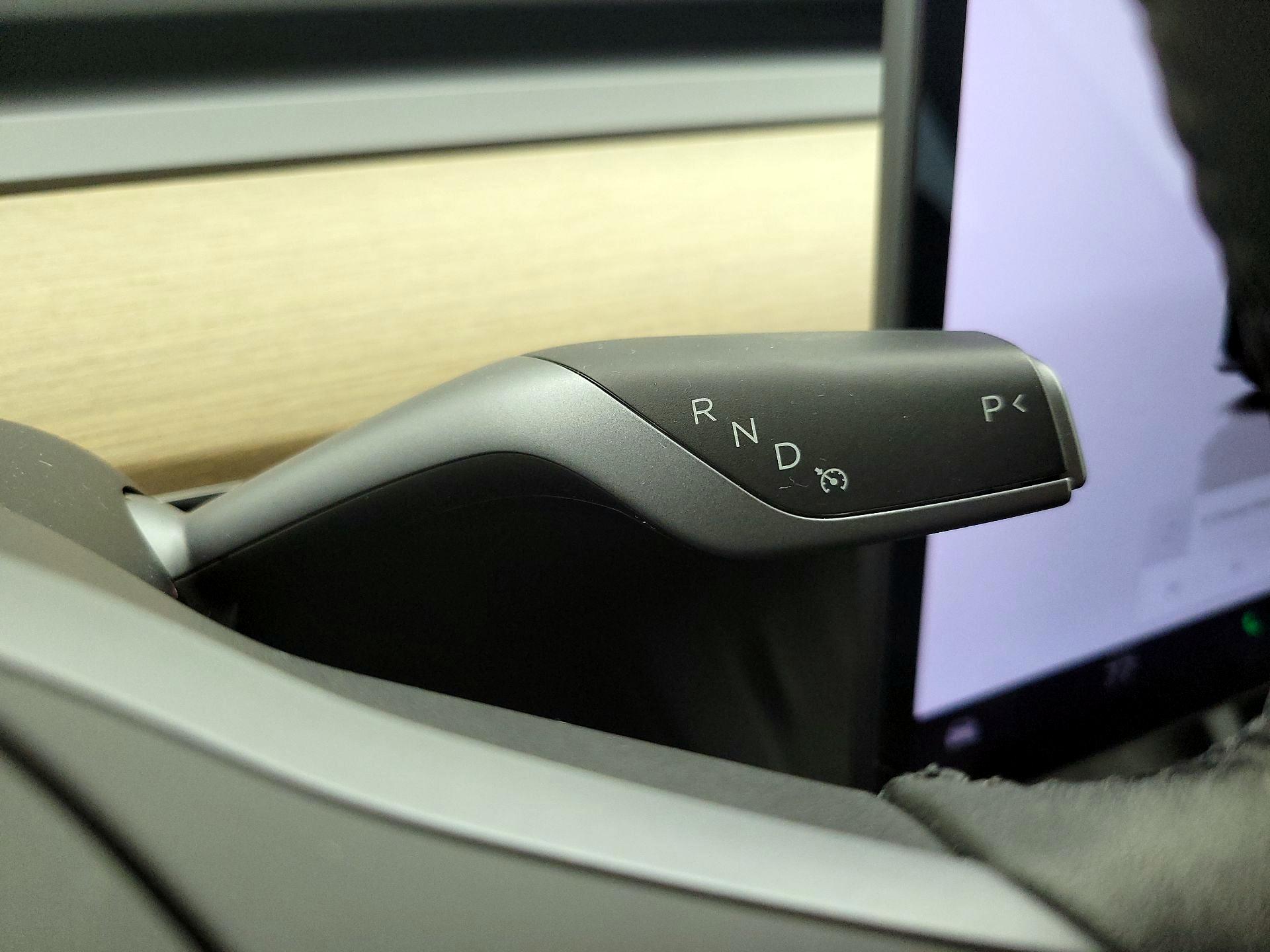 Thumbnail: 2022 Tesla Model 3 - 17