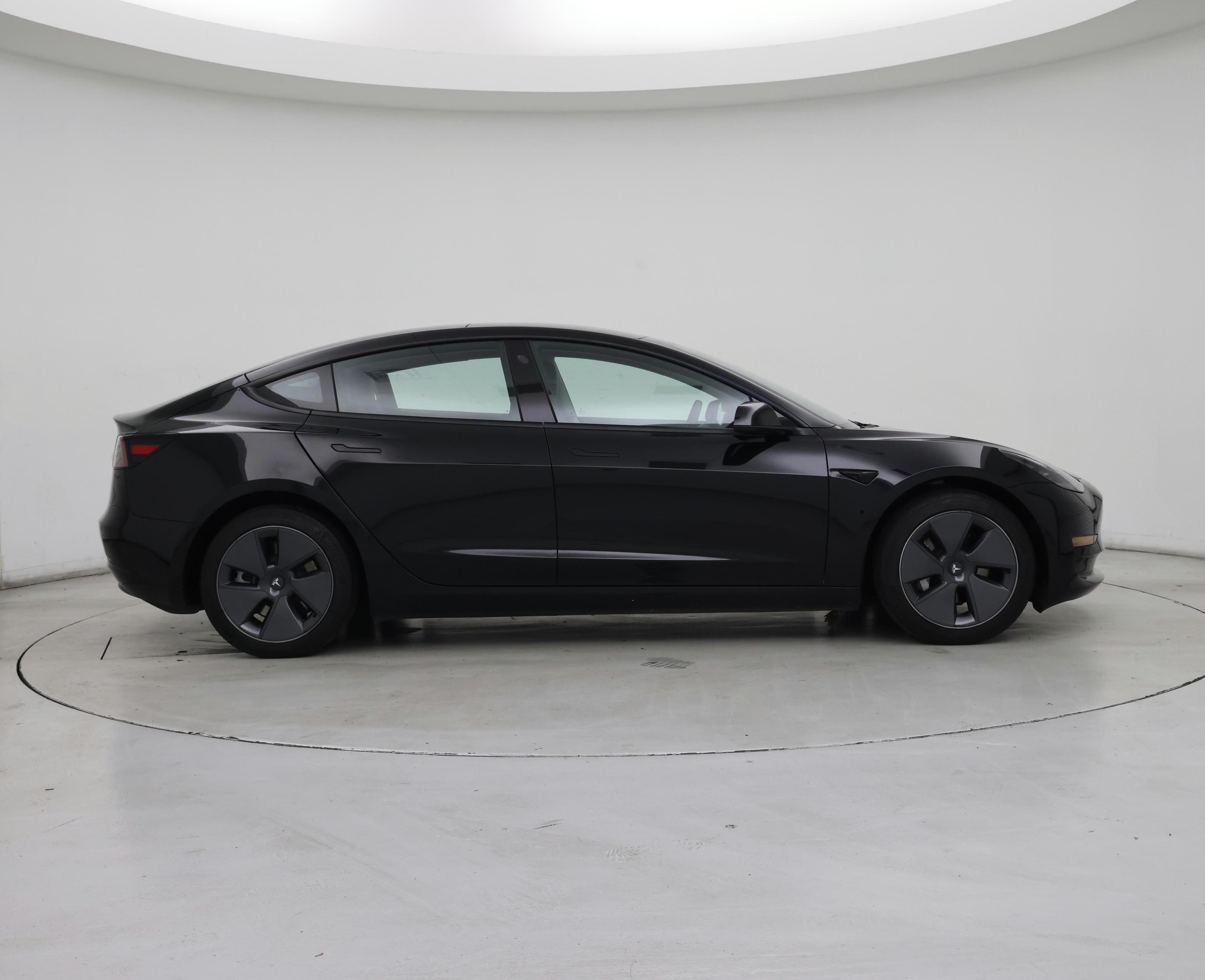Thumbnail: 2022 Tesla Model 3 - 7