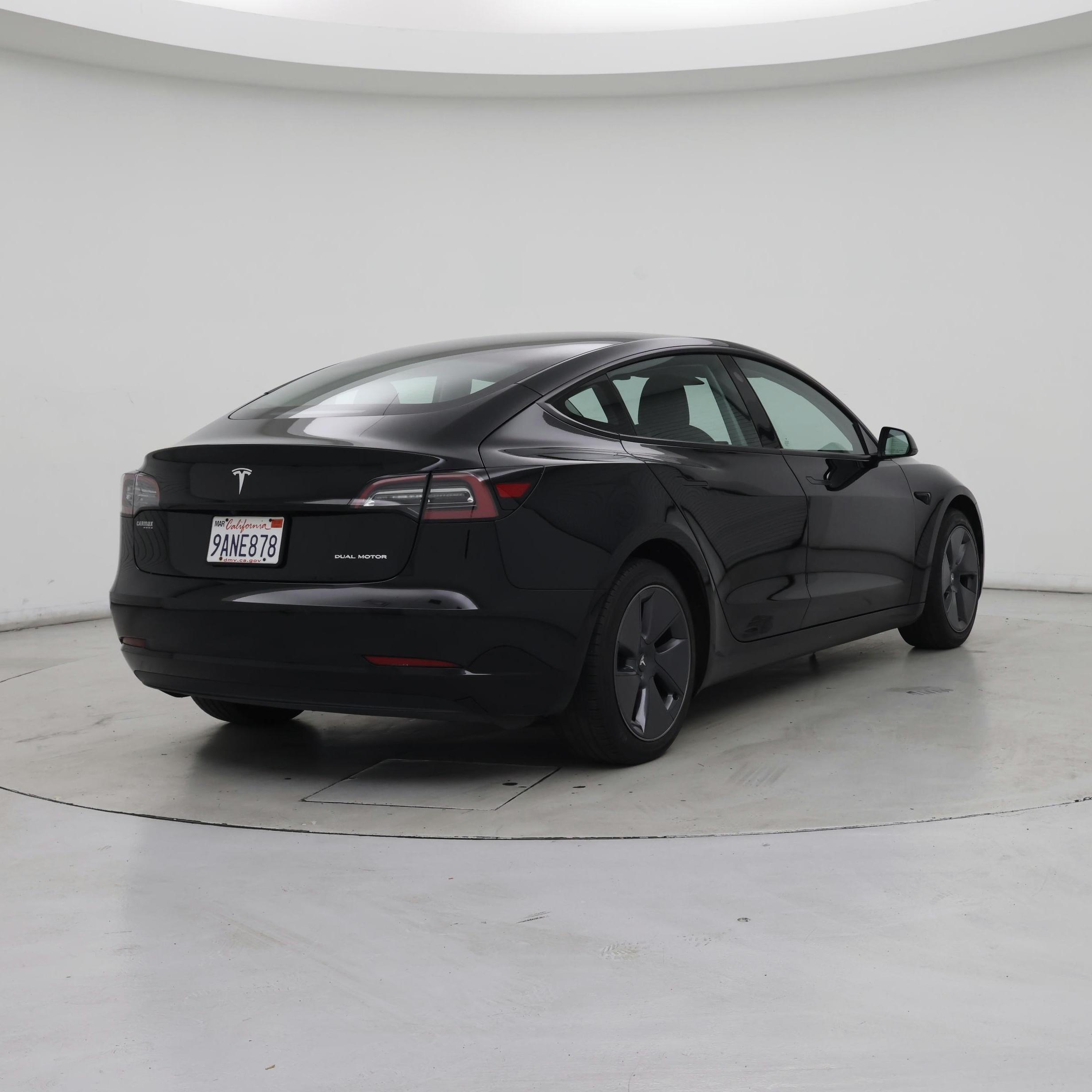 Thumbnail: 2022 Tesla Model 3 - 8