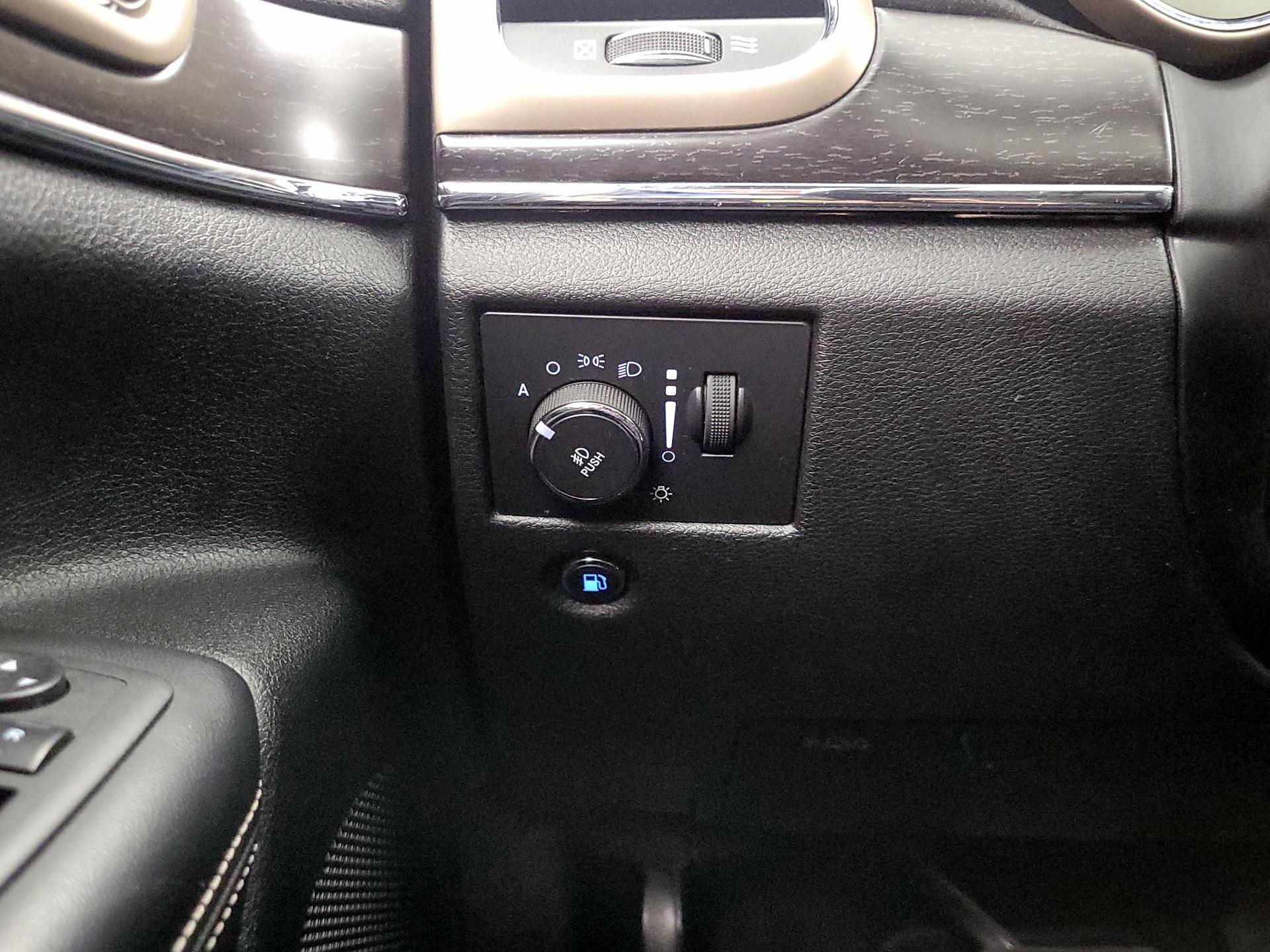 Thumbnail: 2014 Jeep Grand Cherokee - 13