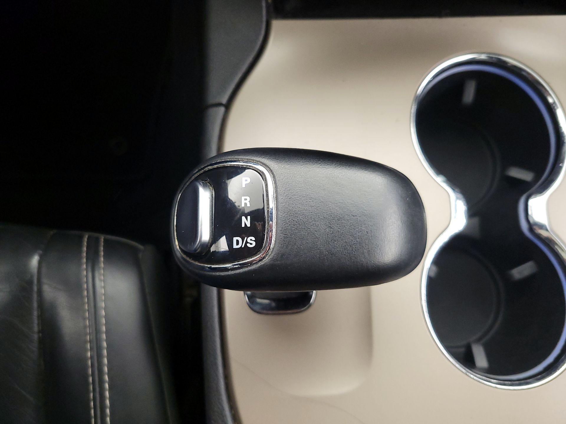 Thumbnail: 2014 Jeep Grand Cherokee - 18