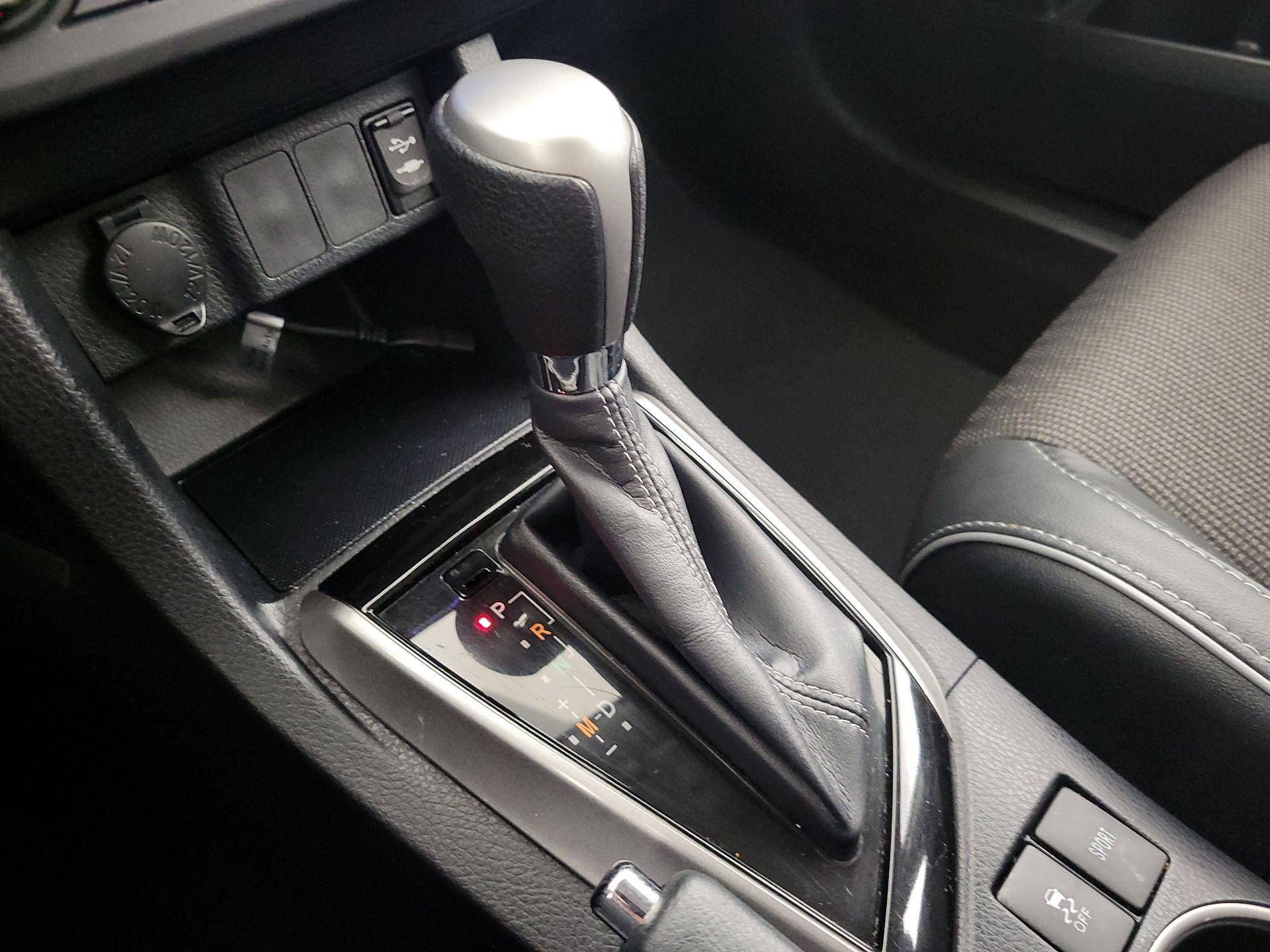 Thumbnail: 2014 Toyota Corolla - 17