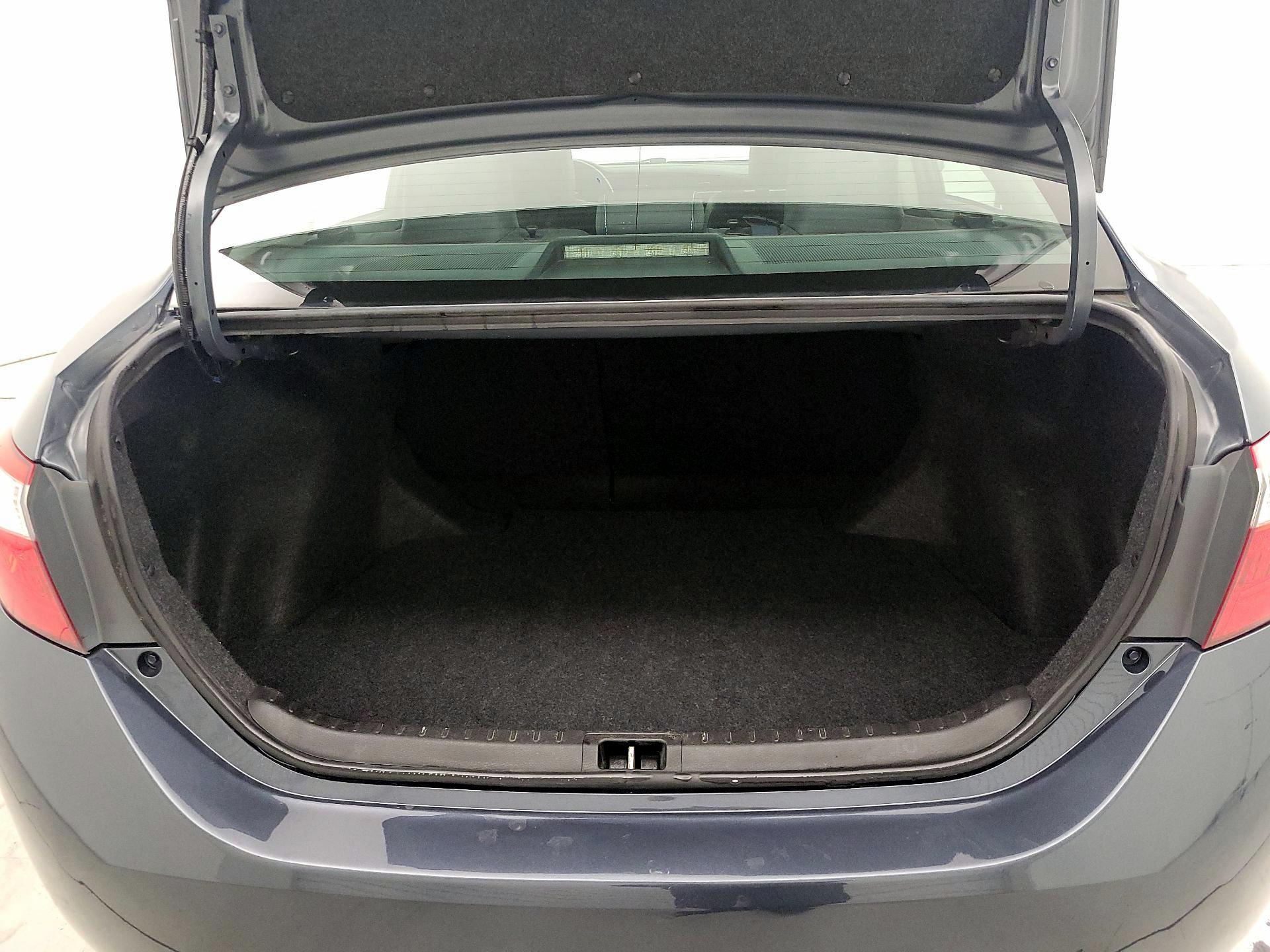 Thumbnail: 2014 Toyota Corolla - 20