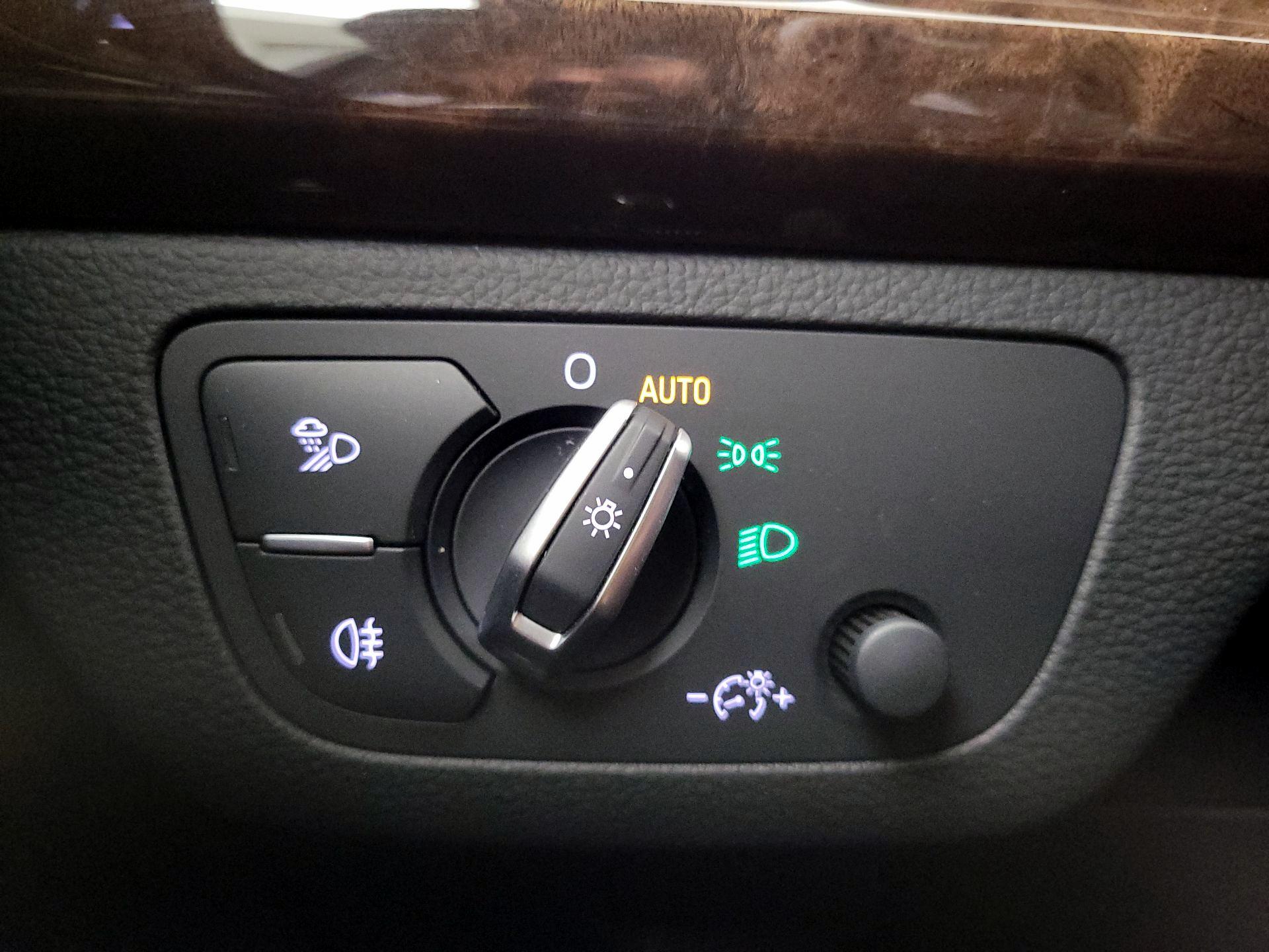 Thumbnail: 2019 Audi Q5 - 13