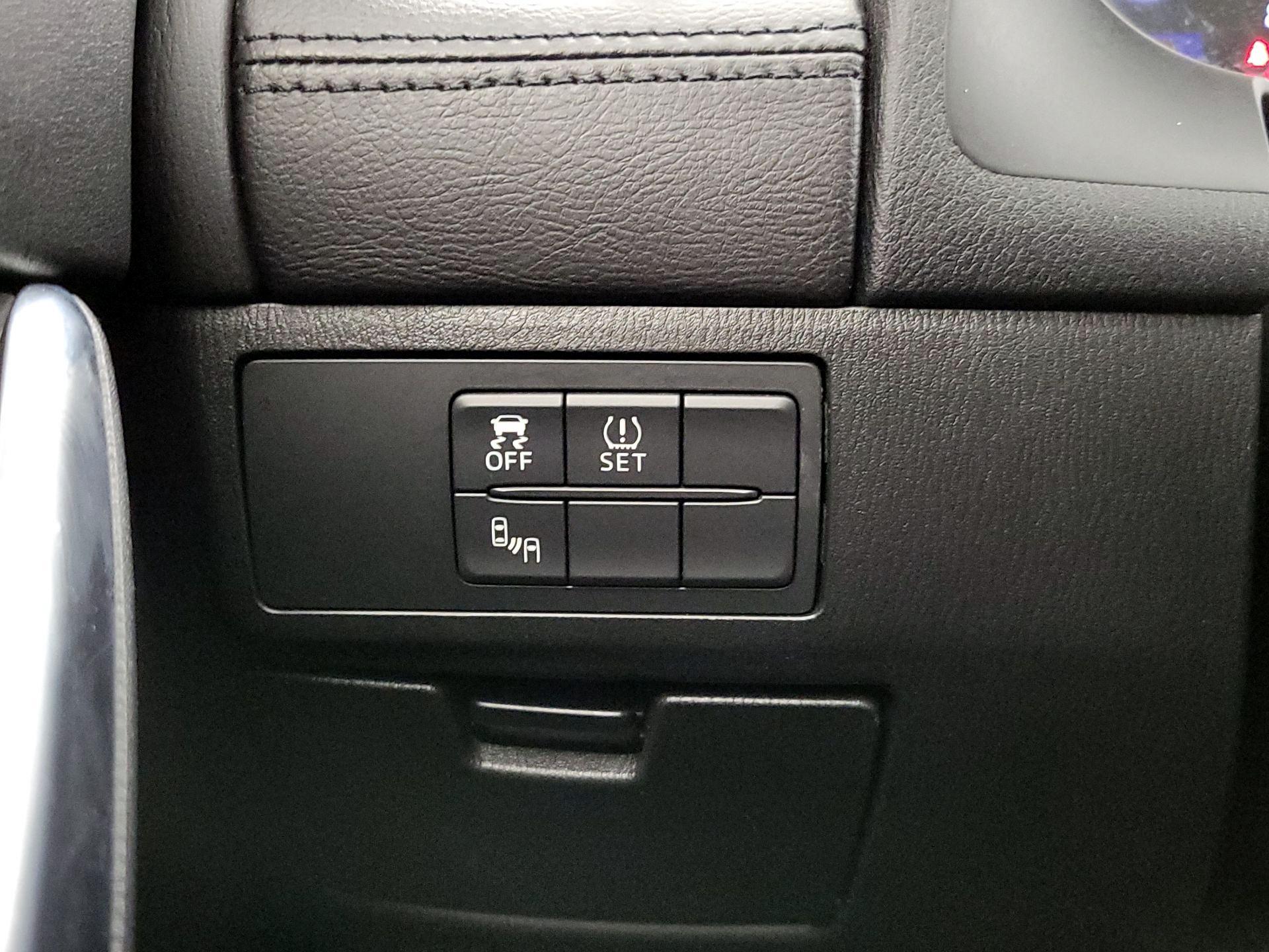 Thumbnail: 2016 Mazda Mazda6 - 13