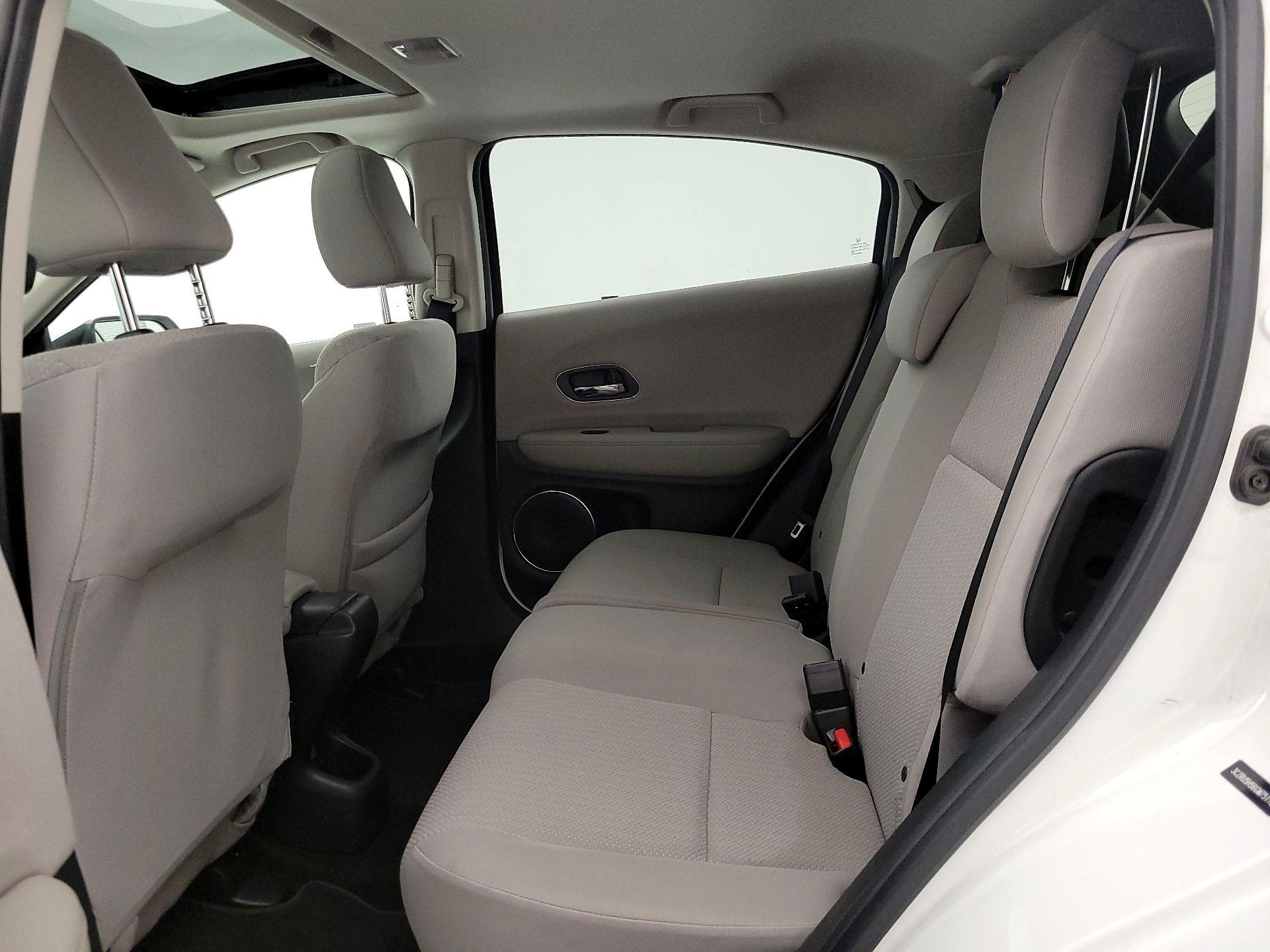 Thumbnail: 2016 Honda HR-V - 19