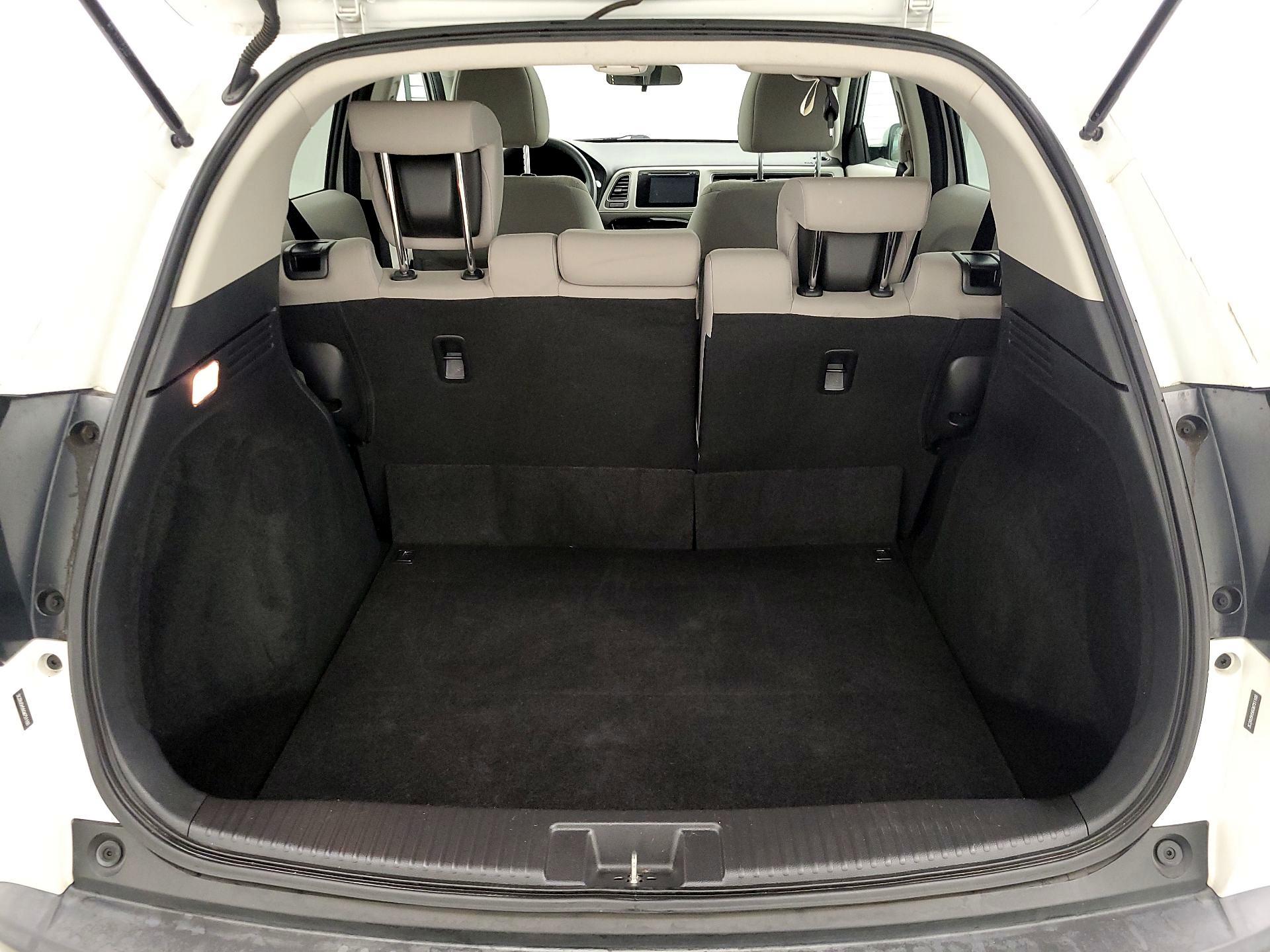 Thumbnail: 2016 Honda HR-V - 20