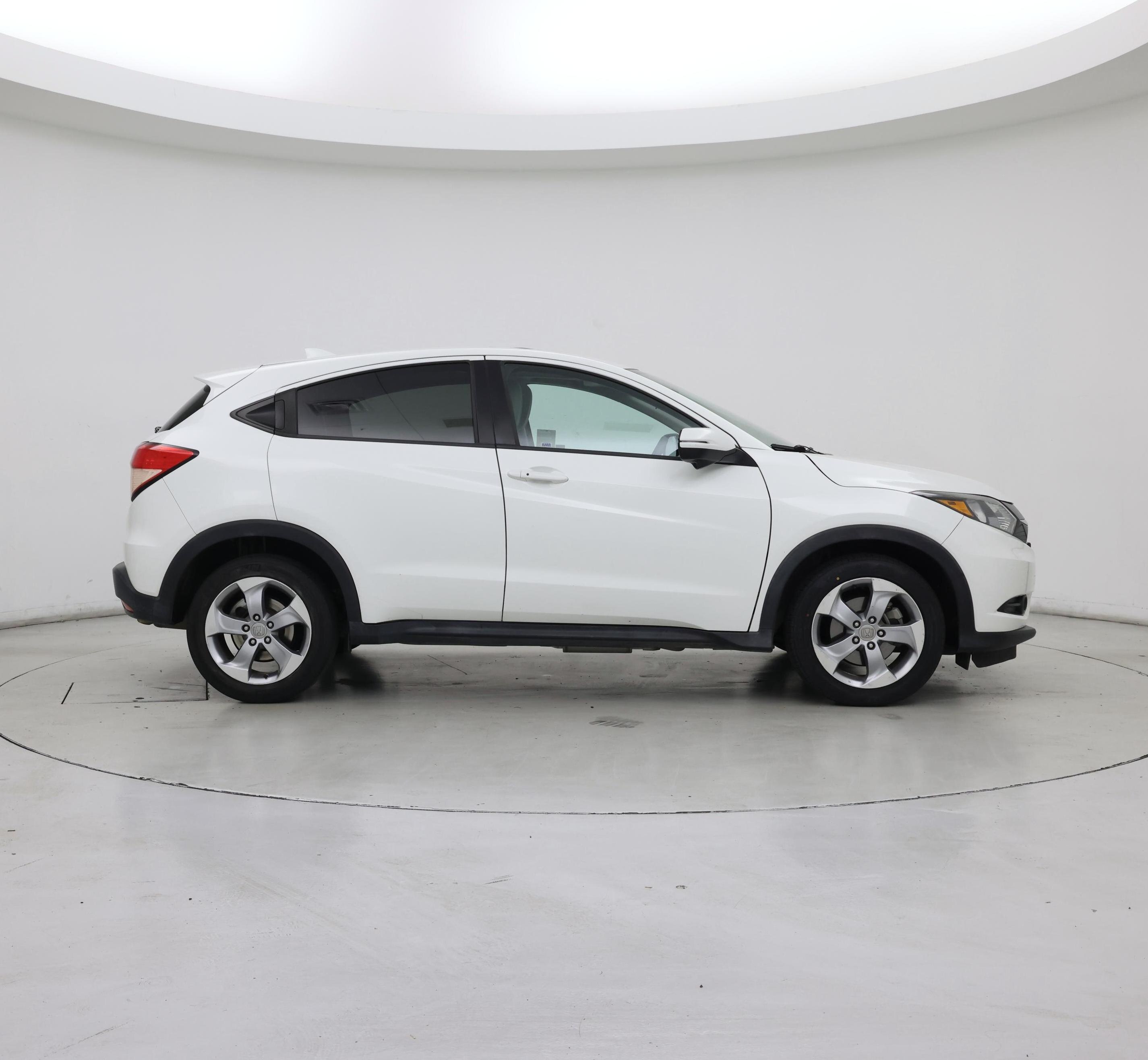 Thumbnail: 2016 Honda HR-V - 7