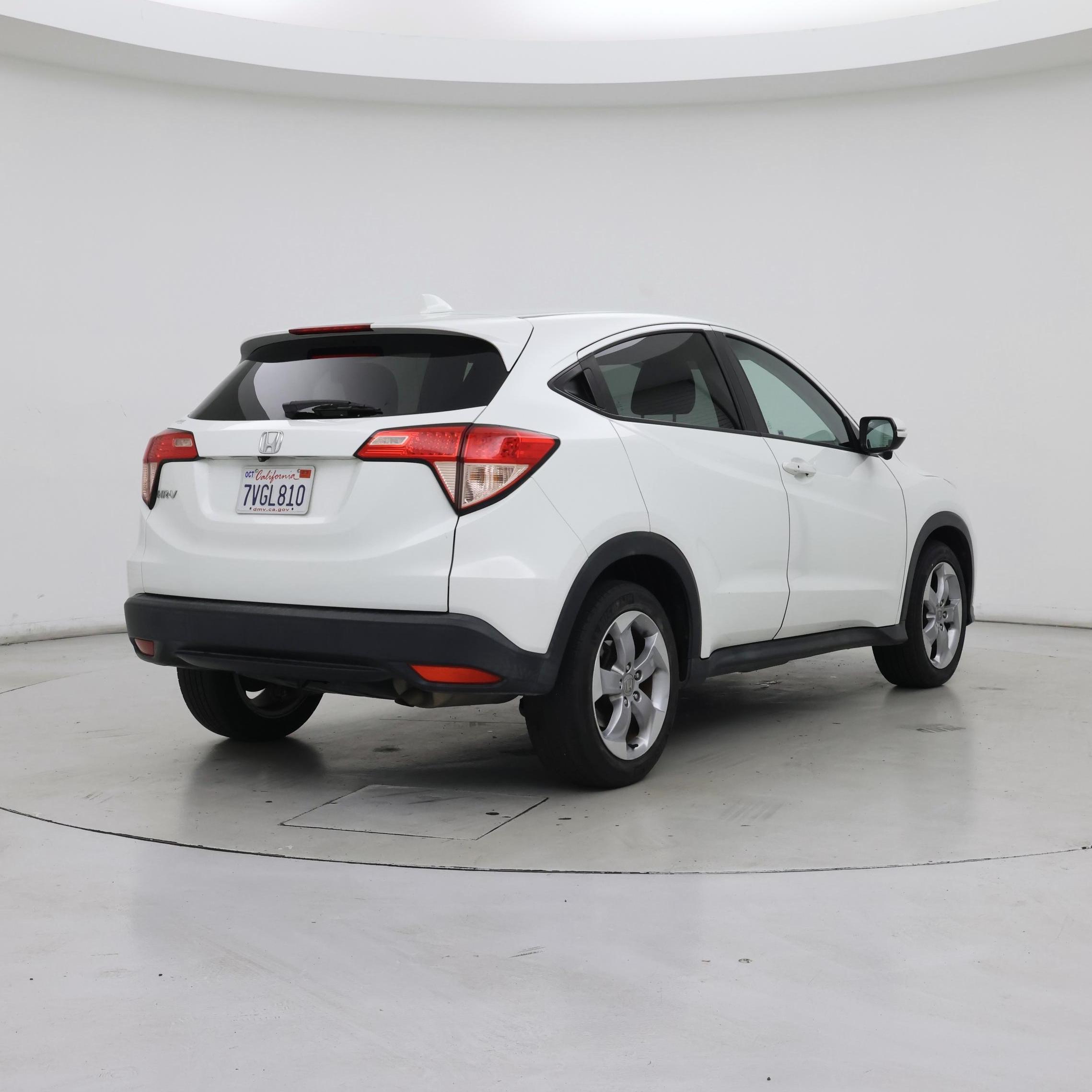 Thumbnail: 2016 Honda HR-V - 8