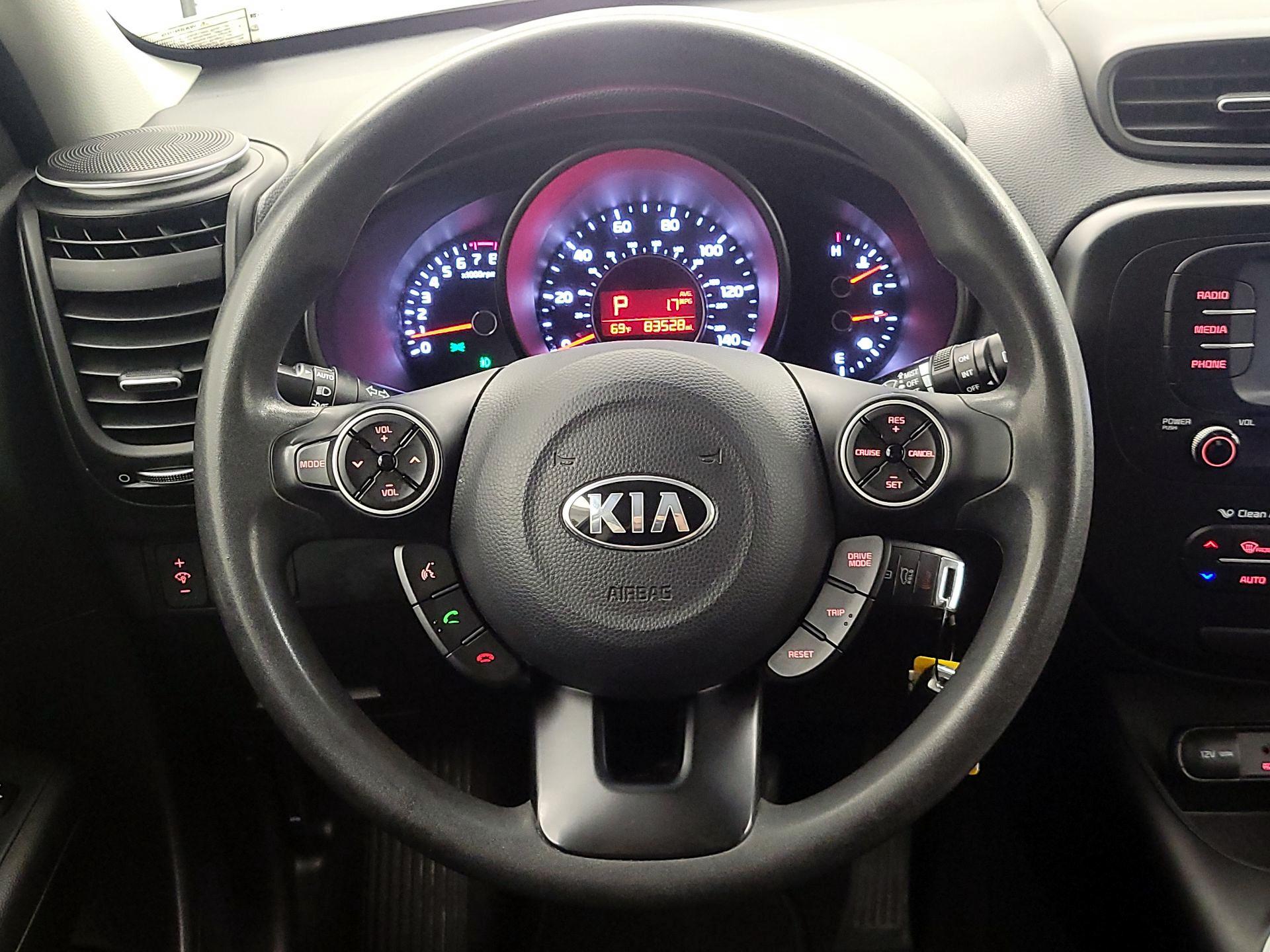 Thumbnail: 2017 Kia Soul - 10