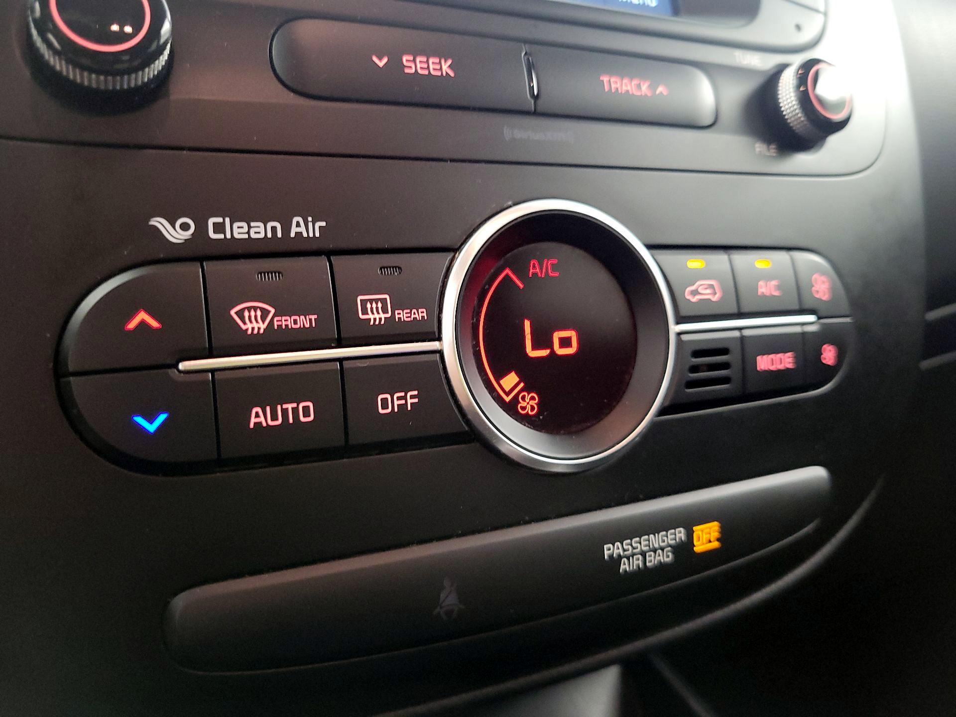 Thumbnail: 2017 Kia Soul - 16