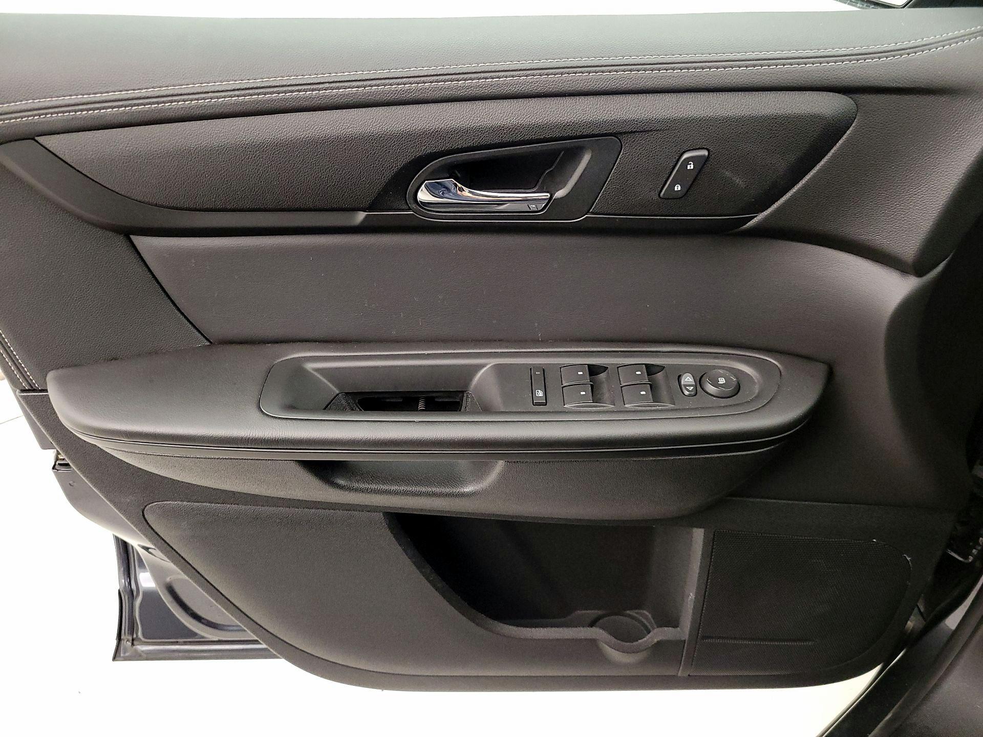 Thumbnail: 2014 GMC Acadia - 12