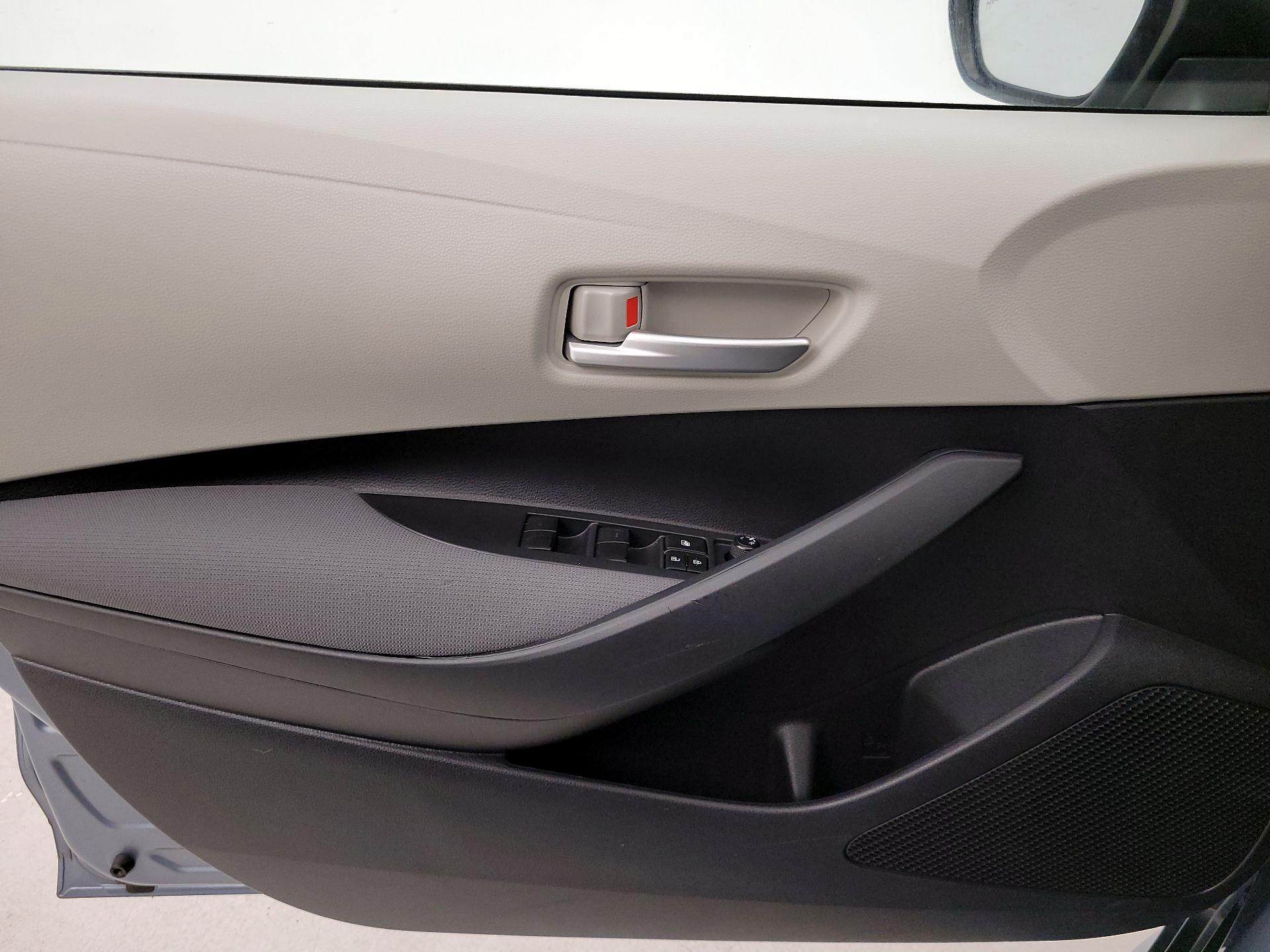 Thumbnail: 2021 Toyota Corolla - 12